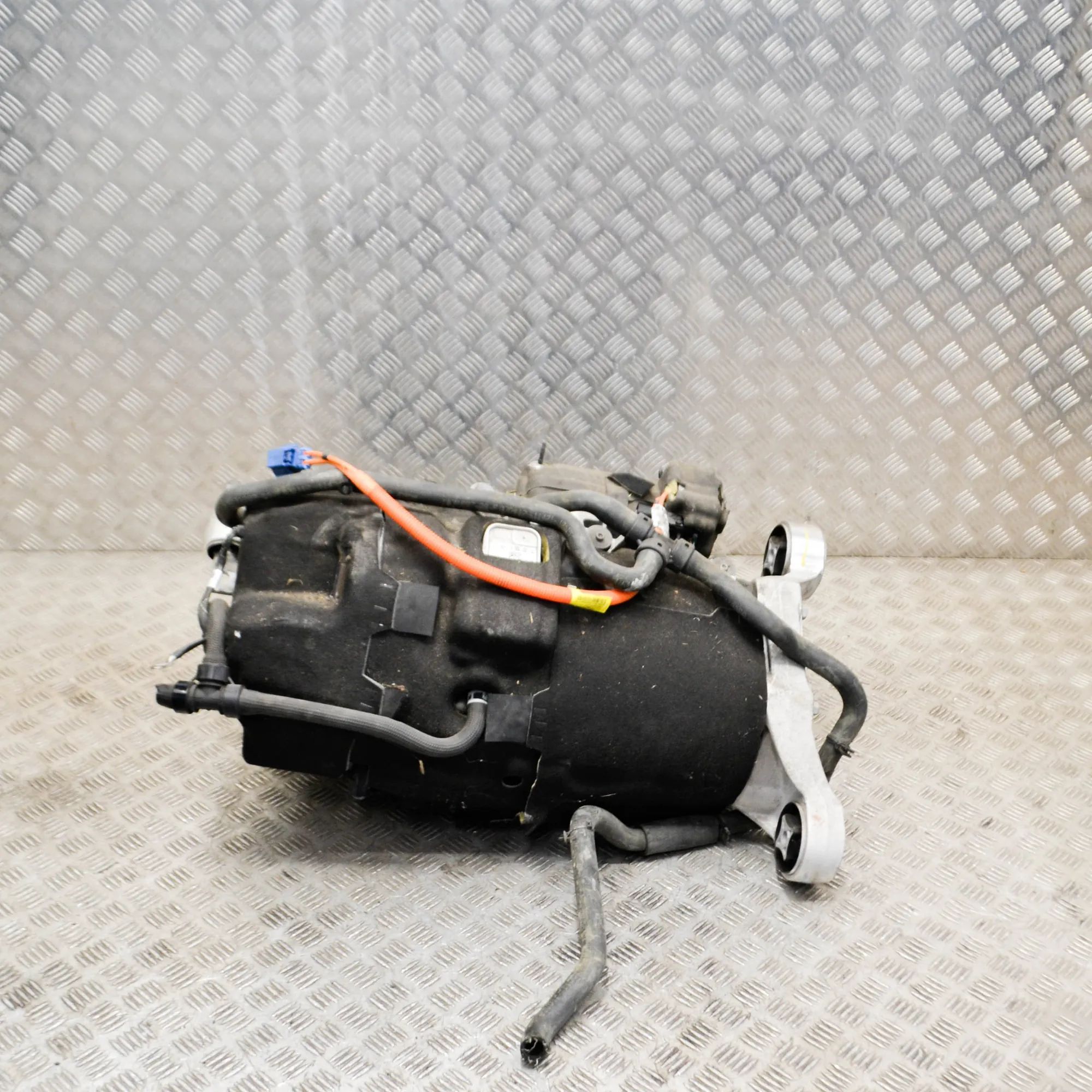 Tesla Model S Electric motor EV 1066608-01-C, 1035300-00-E, P1035267-01-A, 1035...