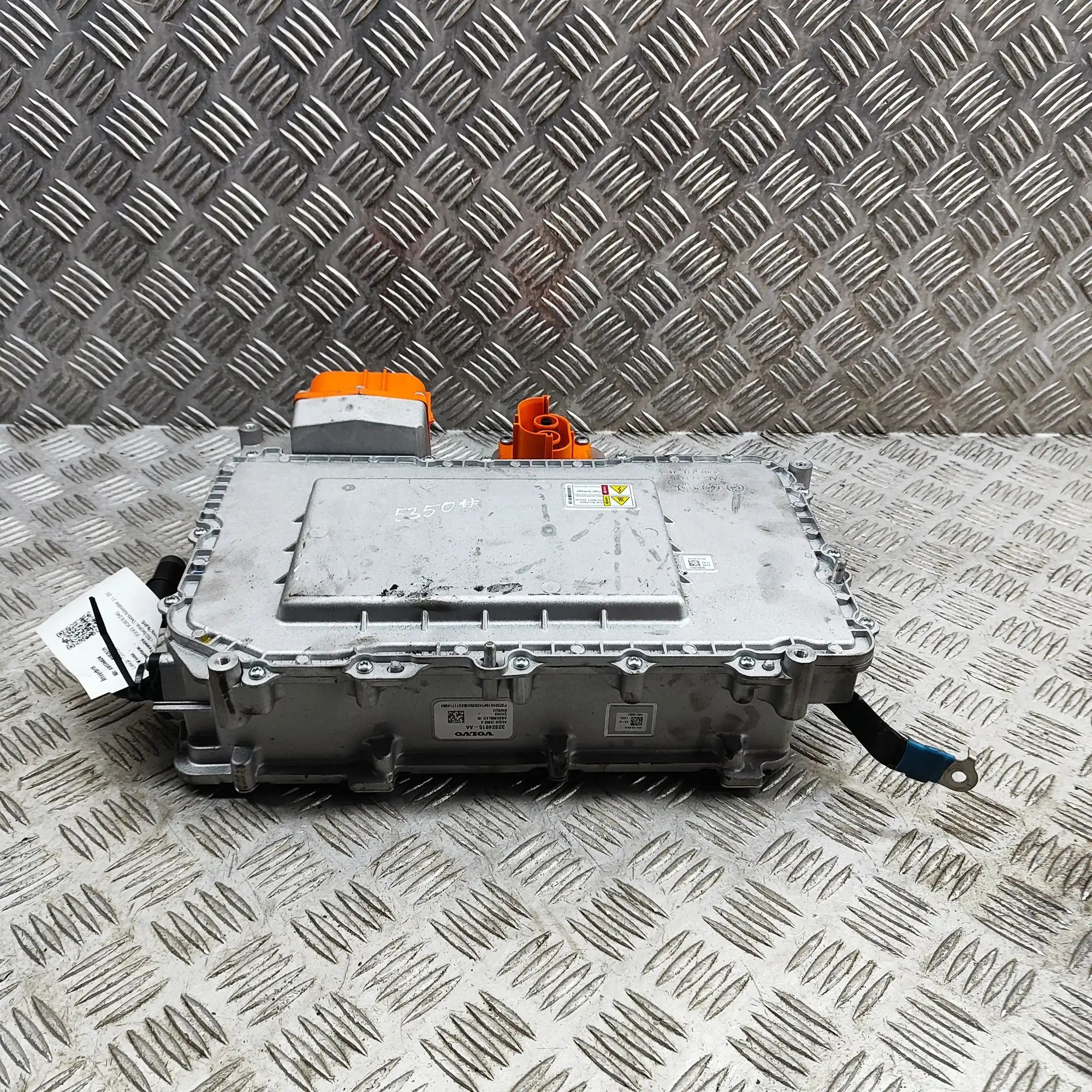 Volvo XC60 Voolukonverter 12v-230v 32324615 Inverter VOLVO XC60 (II 246) (2017-......