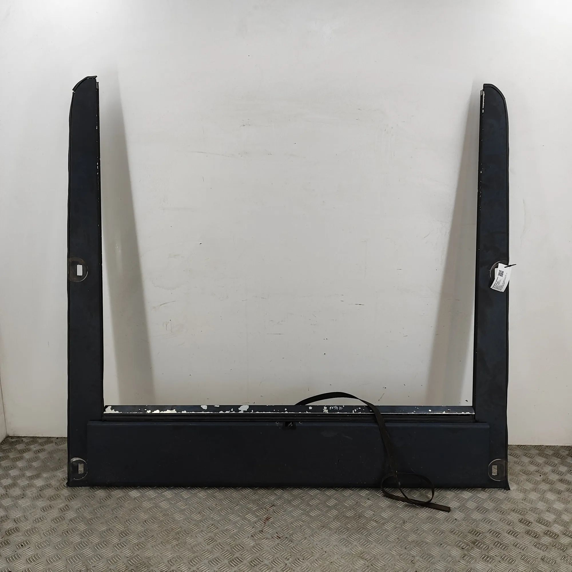 Volkswagen Amarok Boot Sliding Parcel Shelf 2H7898865 Boot Sliding Parcel Shelf VW AMAROK (...