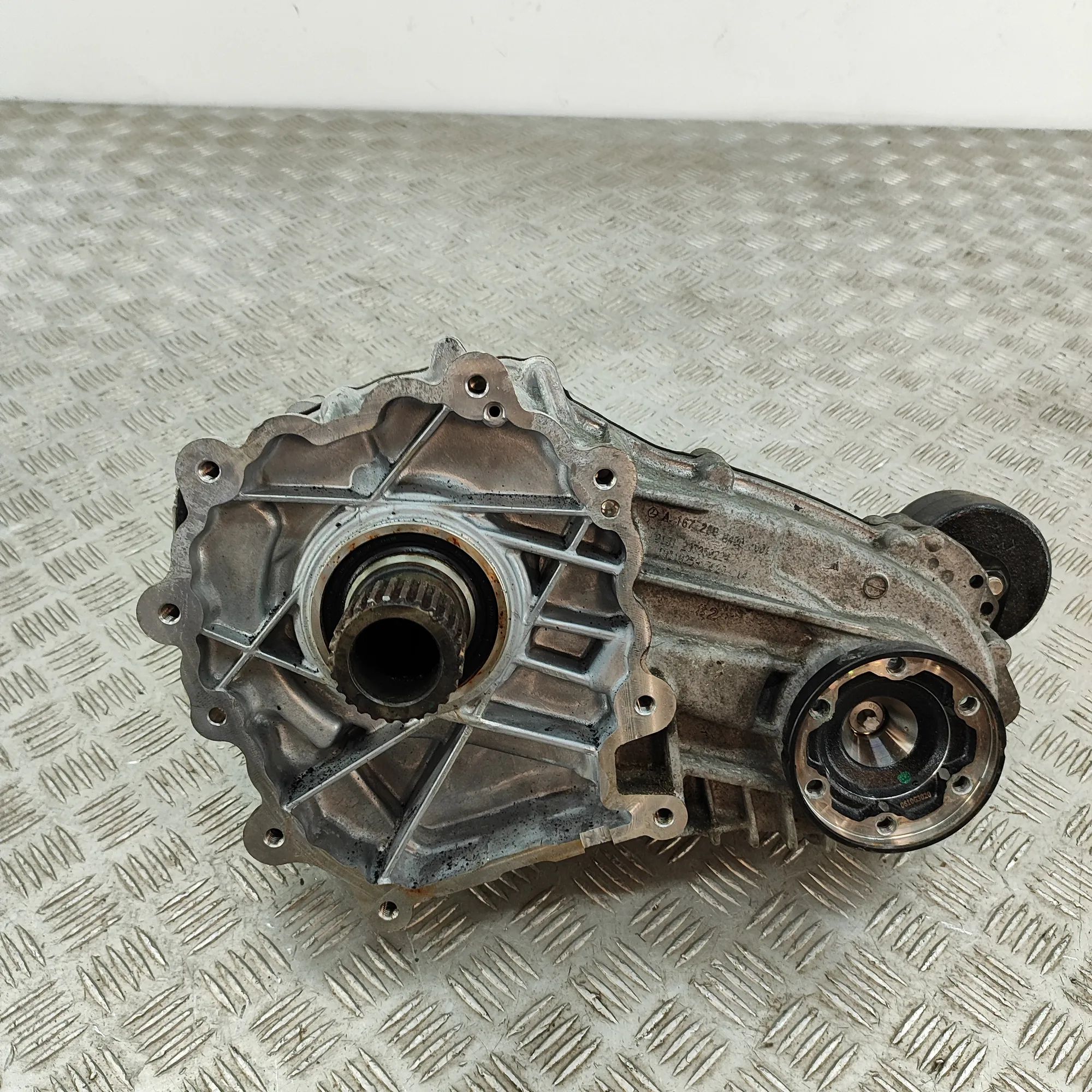 Mercedes-Benz GLE (W167) Jakovaihteisto A1679011303, A1672806400 Transfer Box MERCEDES-...