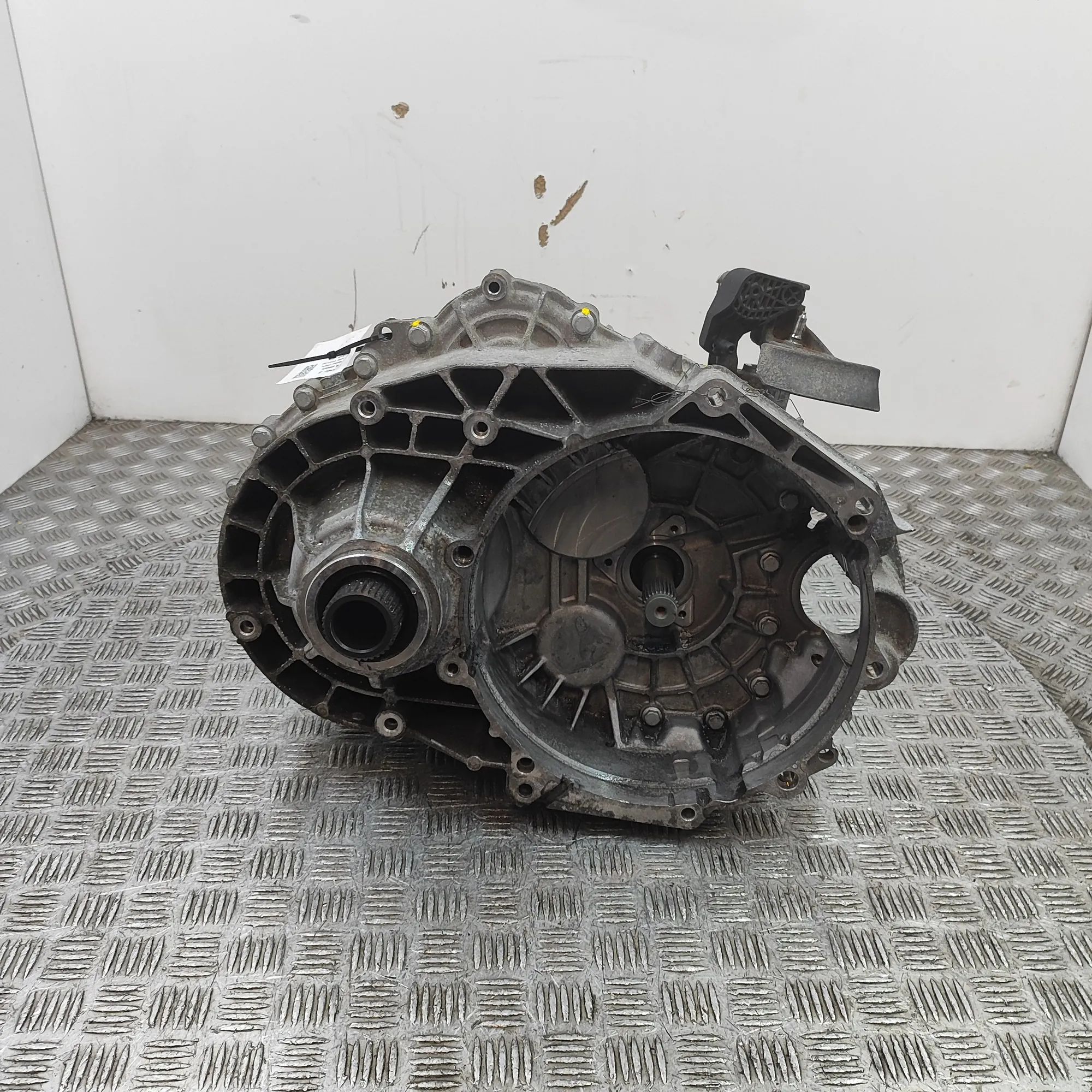 Volkswagen Transporter (T6, Caravelle, Multivan) Gearbox SAW Gearbox VW TRANSPORTER (VI T6 Flatbed SFD, ...