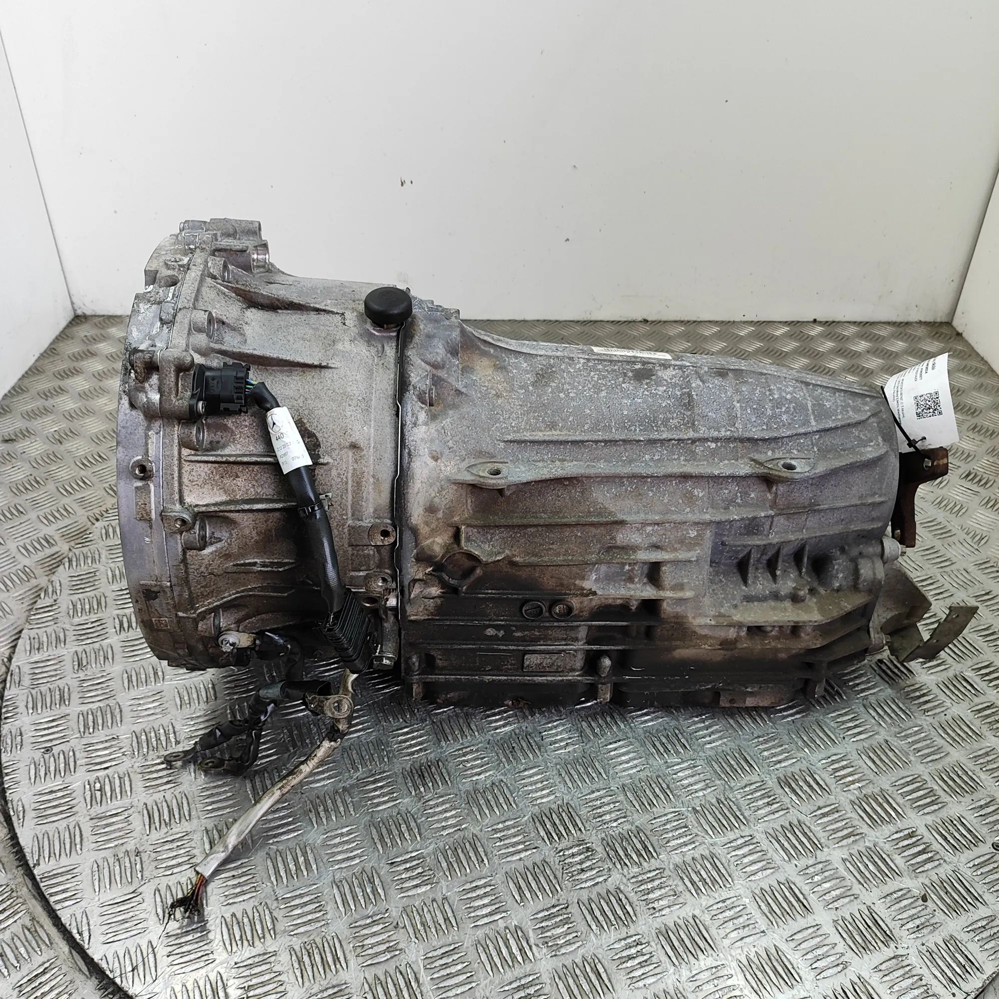 Mercedes-Benz A (W176) Gearbox A2122711101, 724.208, A2052701102 Gearbox MERCE...