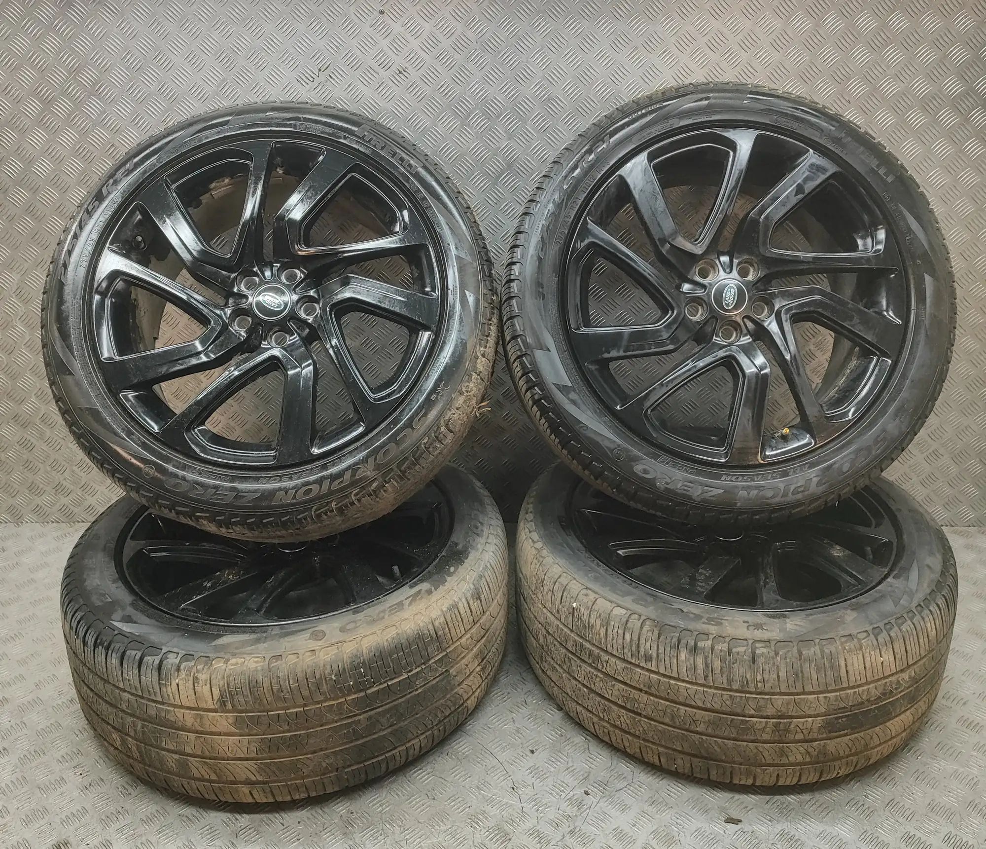 Land Rover Discovery Alloy Wheel Set MY42-1007-HA, HY3M-1007-AA Alloy Wheel Set LAND...