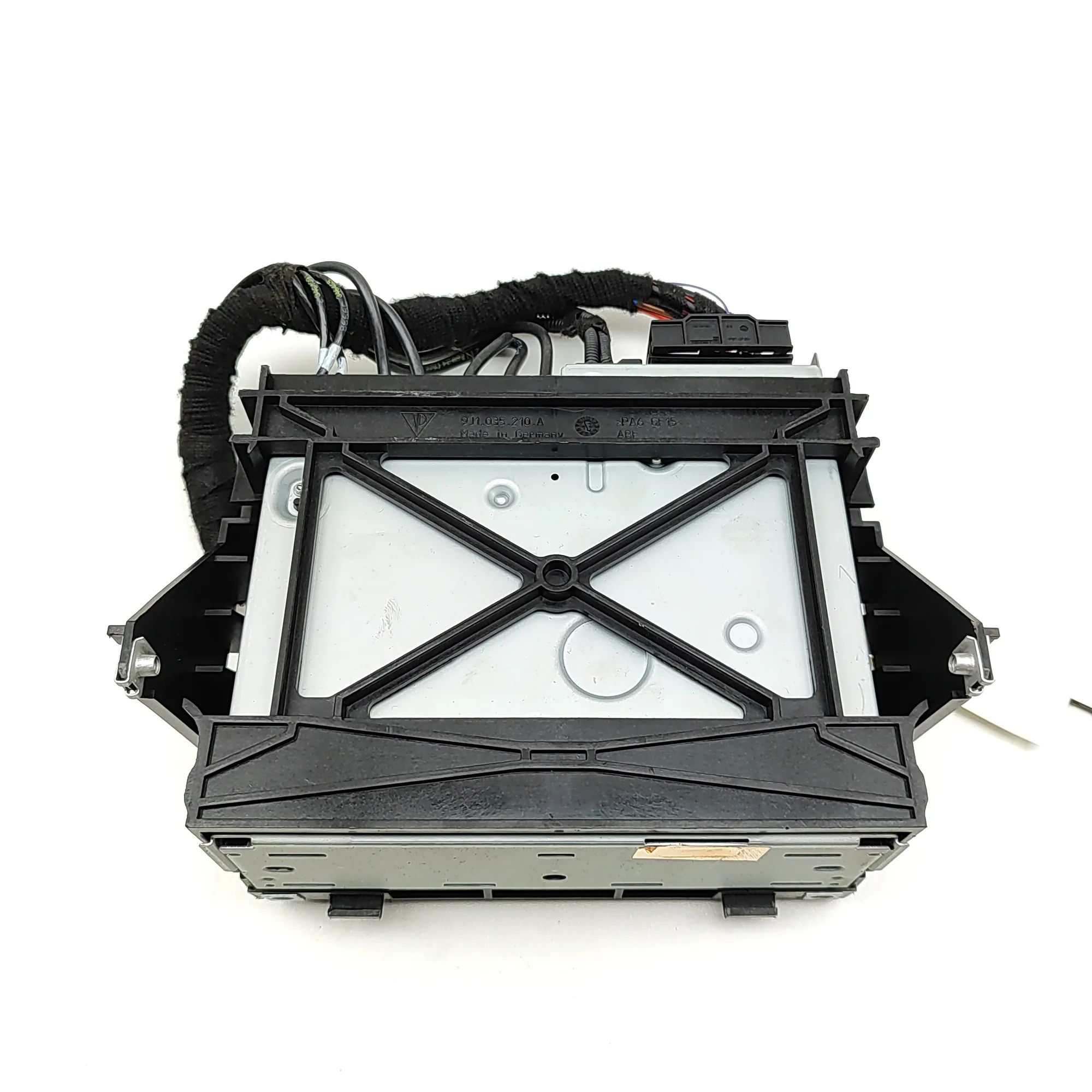 Porsche Taycan Radio / CD / navigation head unit Radio / CD / navigation head unit — PORSCHE TAY...