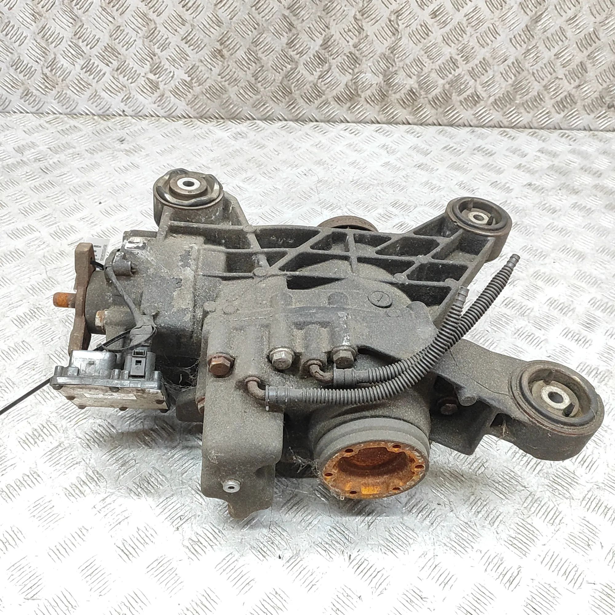 Audi A3 (8V) tagadiferentsiaal 0CQ907554H, 0CQ525010H Rear Differential AUDI A...