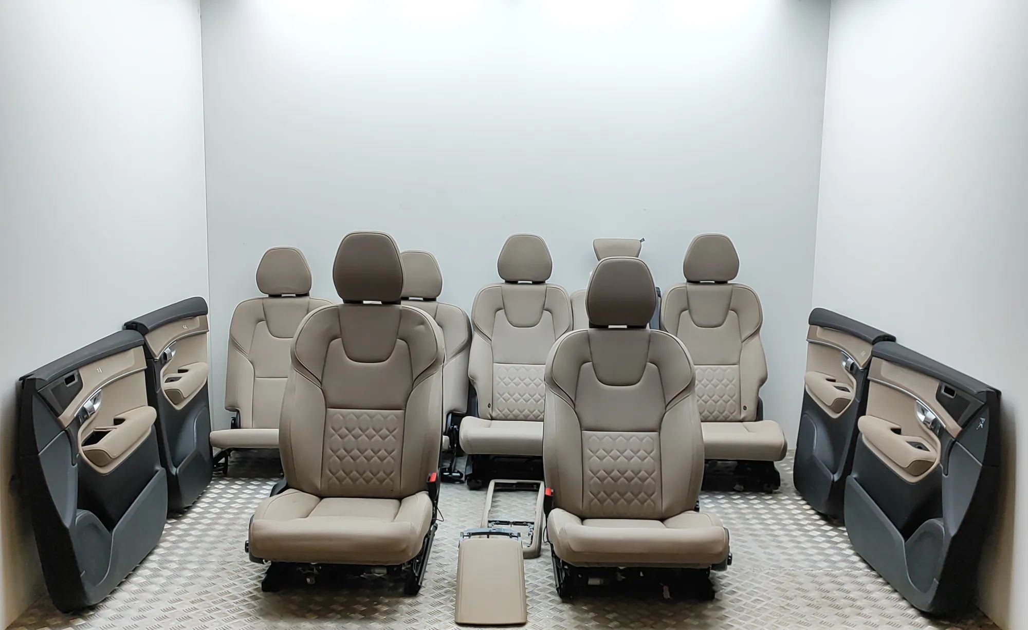 Volvo XC90 Interior Seats W/ Door Cards Kit 33137198, 33130572, 33122138, 33137193 Interior...