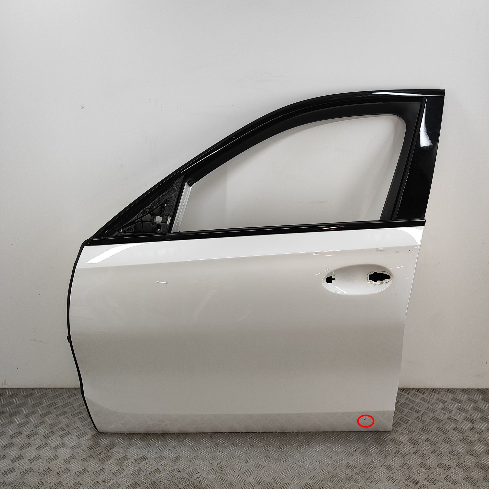 BMW X6 (G06) Front Left Door 8497441 Front Left Door BMW X6G06 (2019-...)

P...