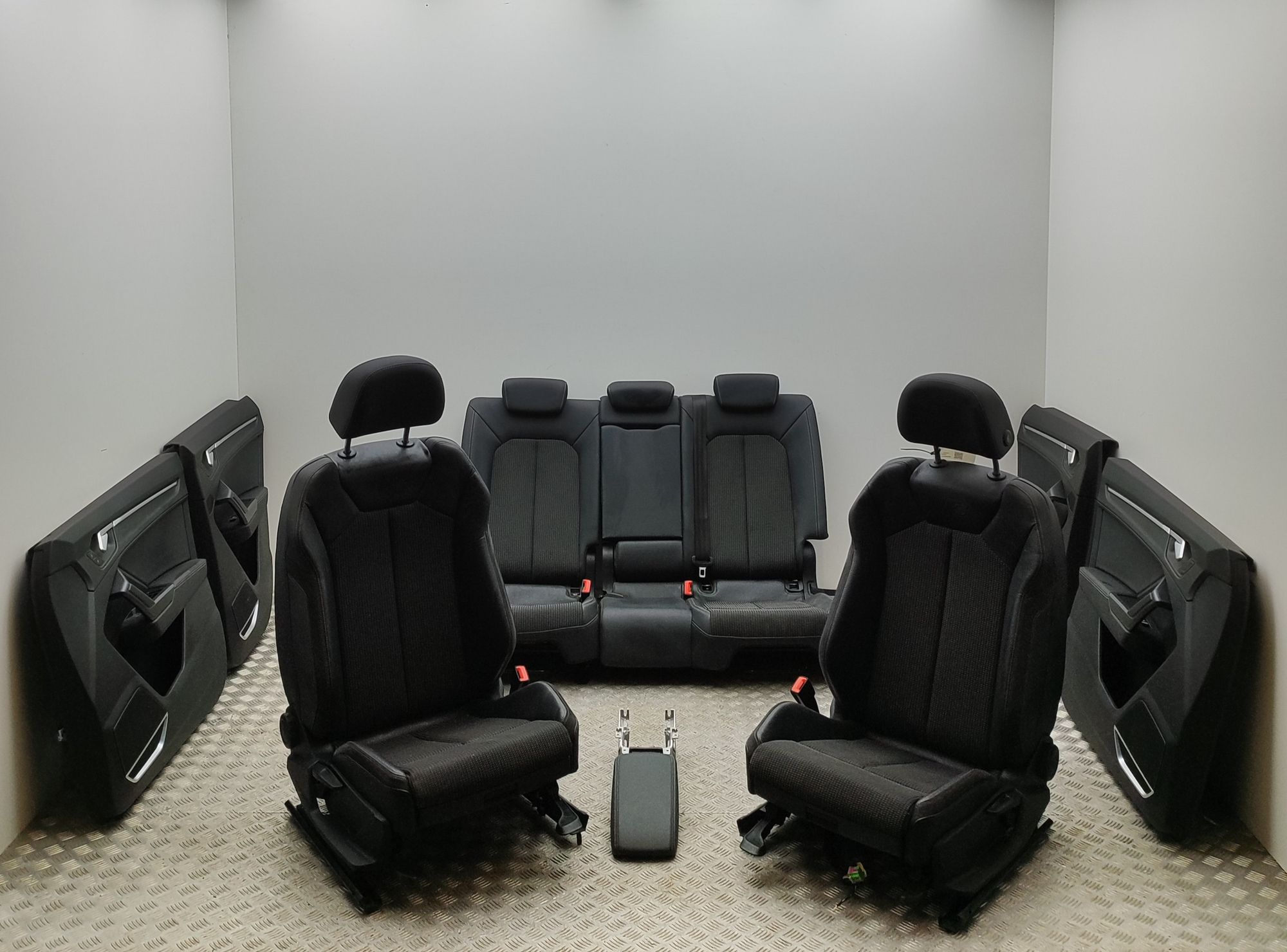 Audi Q3 (F3) Interior Seats W/ Door Cards Kit 5QF881106G, 83A867487, 83A867133, 83A867134, 83...