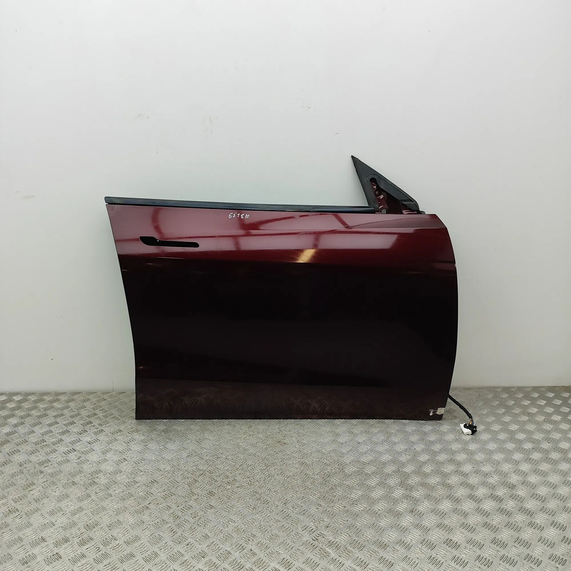 Tesla Model Y Front Right Door 1641700-ED-A Front Right Door TESLA MODEL Y (20...