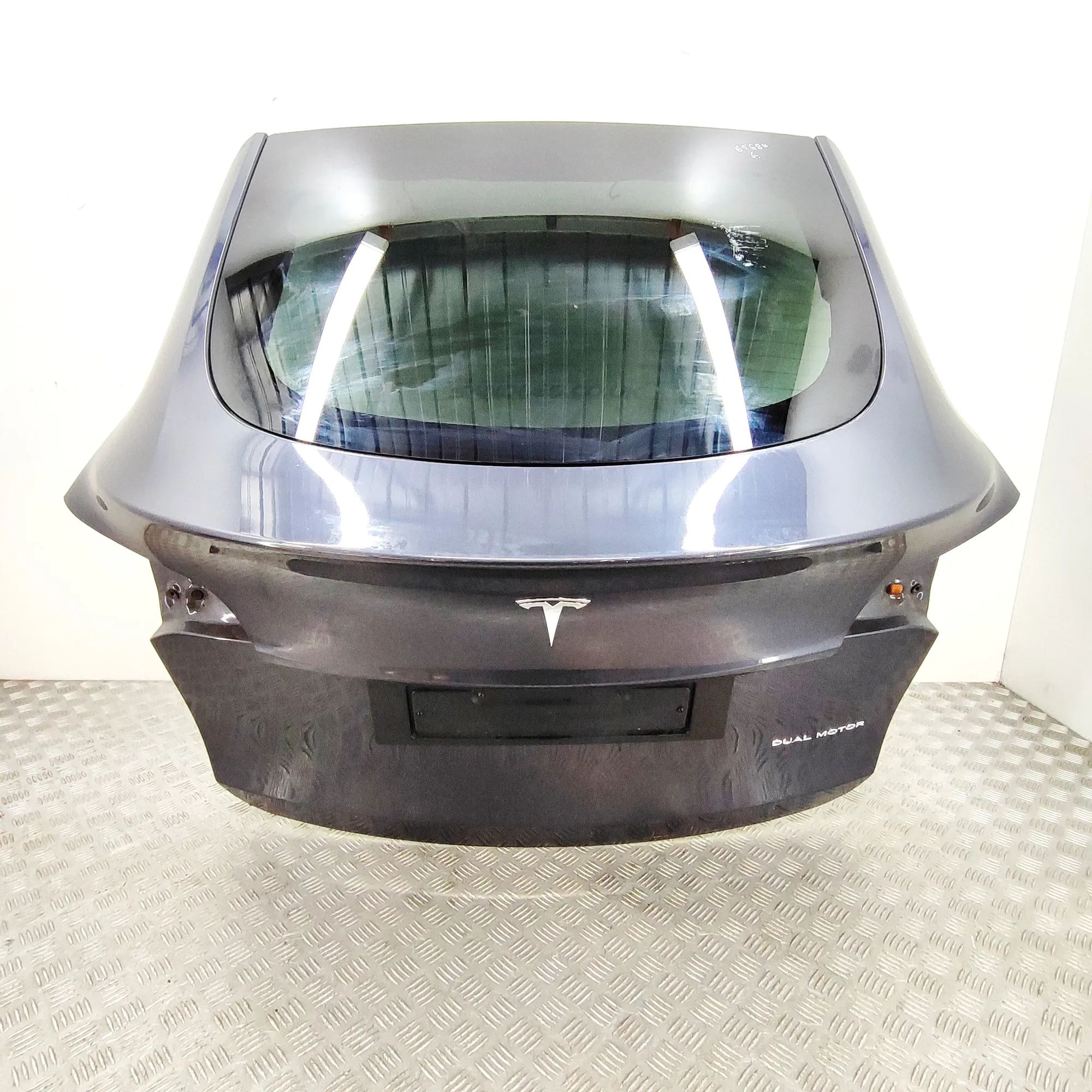 Tesla Model Y Tailgate Bootlid 1494633-00-C, 1493410-EC-B Tailgate Bootlid TES...