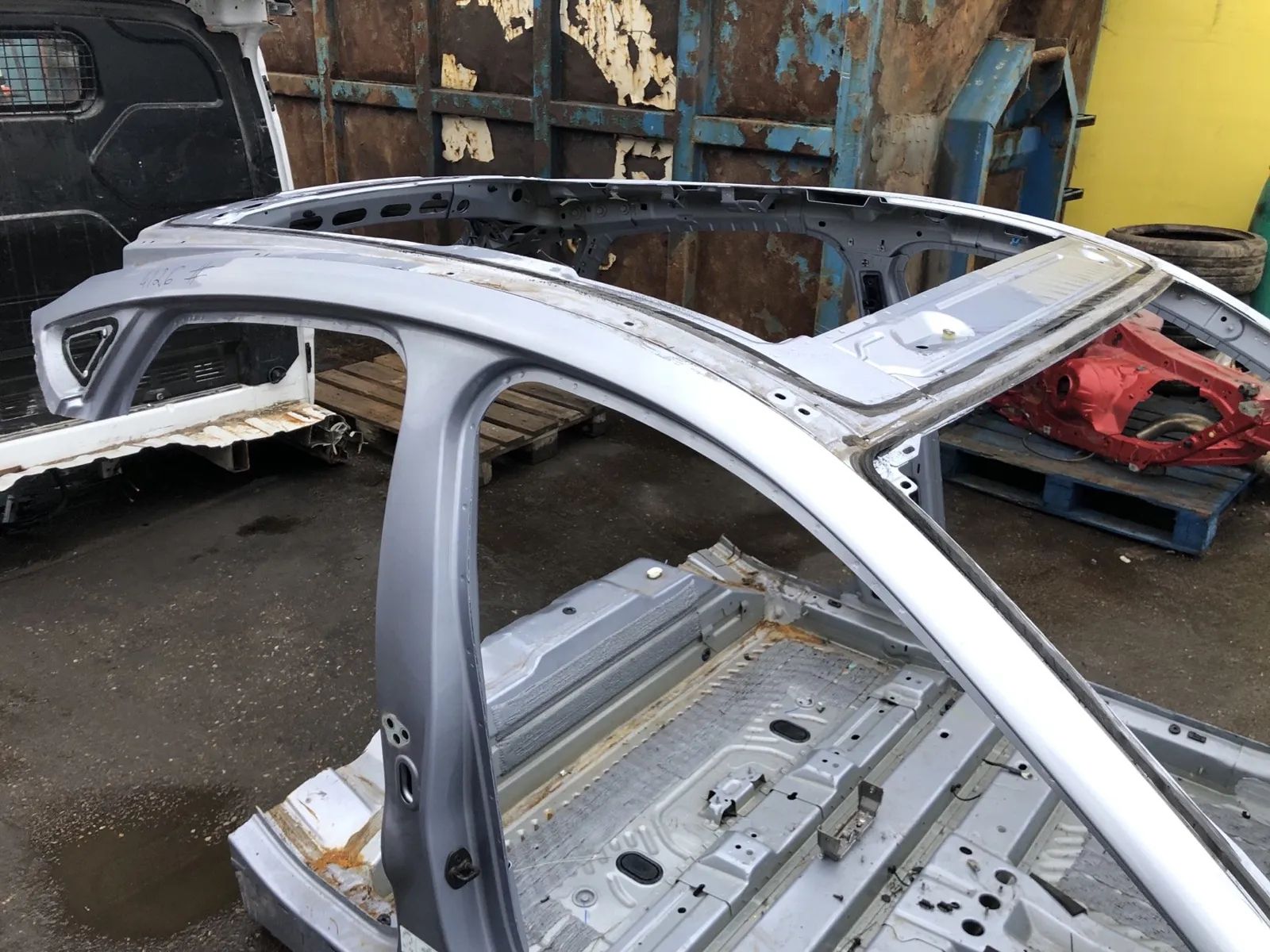 Roof Brand/Model: FORD USA MUSTANG
Year: 2022
Engine...