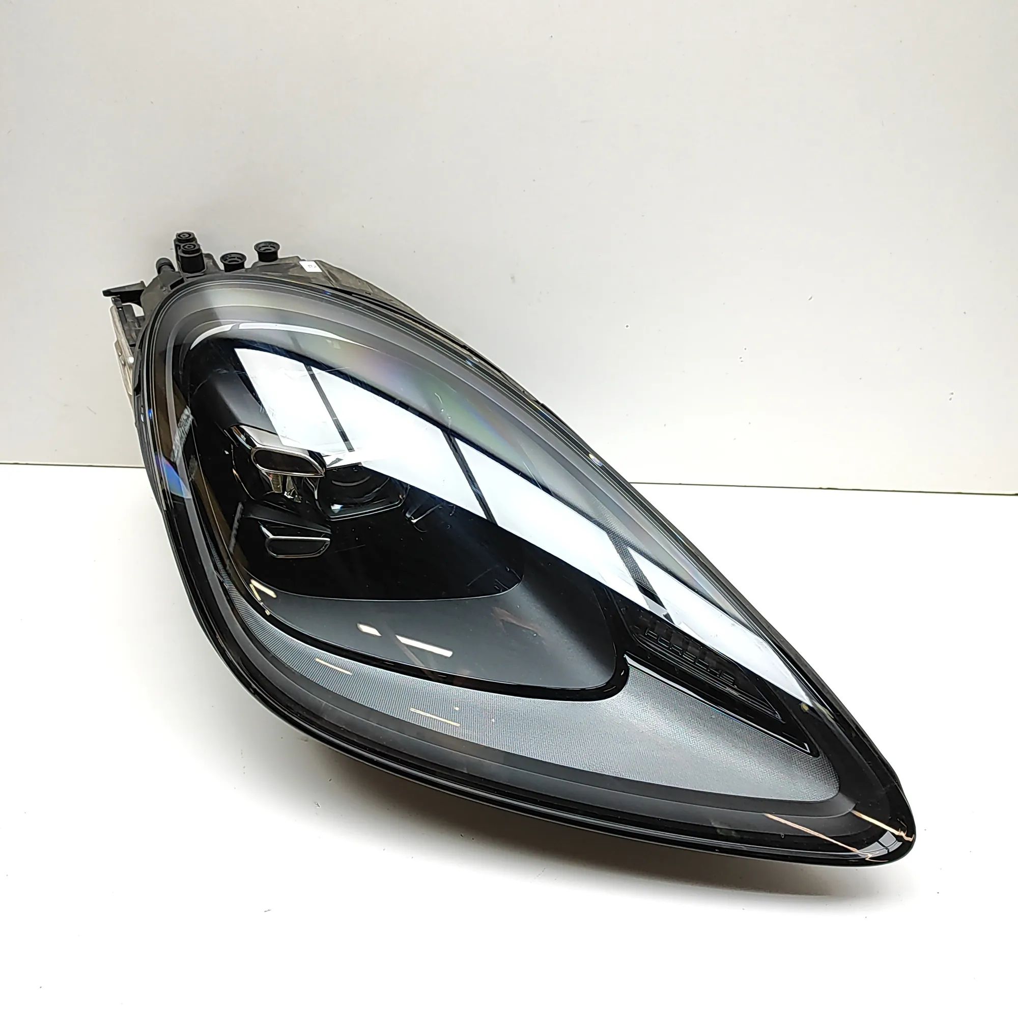 Porsche Cayenne Front Right Headlight