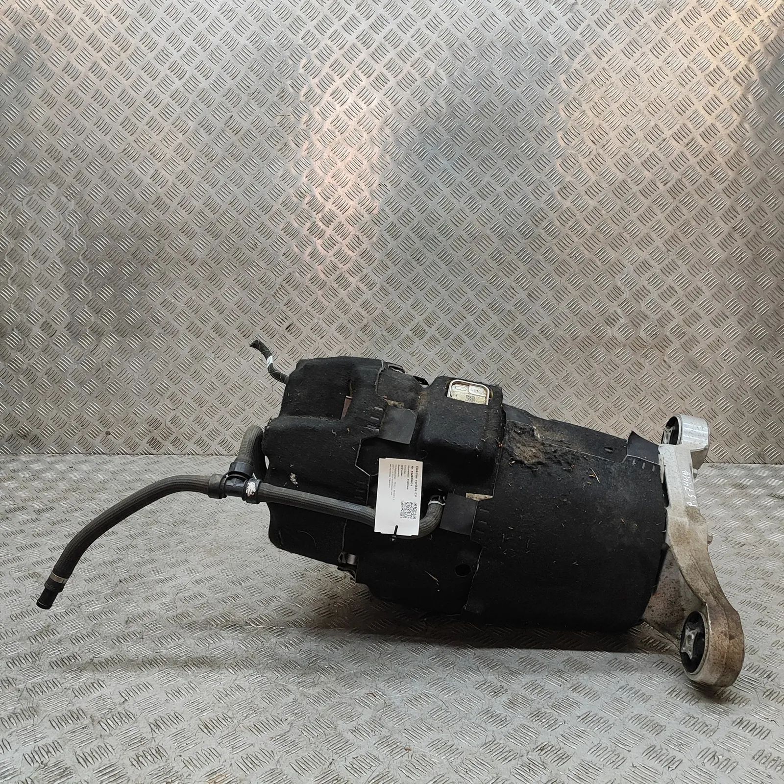 Tesla Model S Electric motor EV 1035300-00-E, 1035267-01-A, 1035000-00-J Electr...