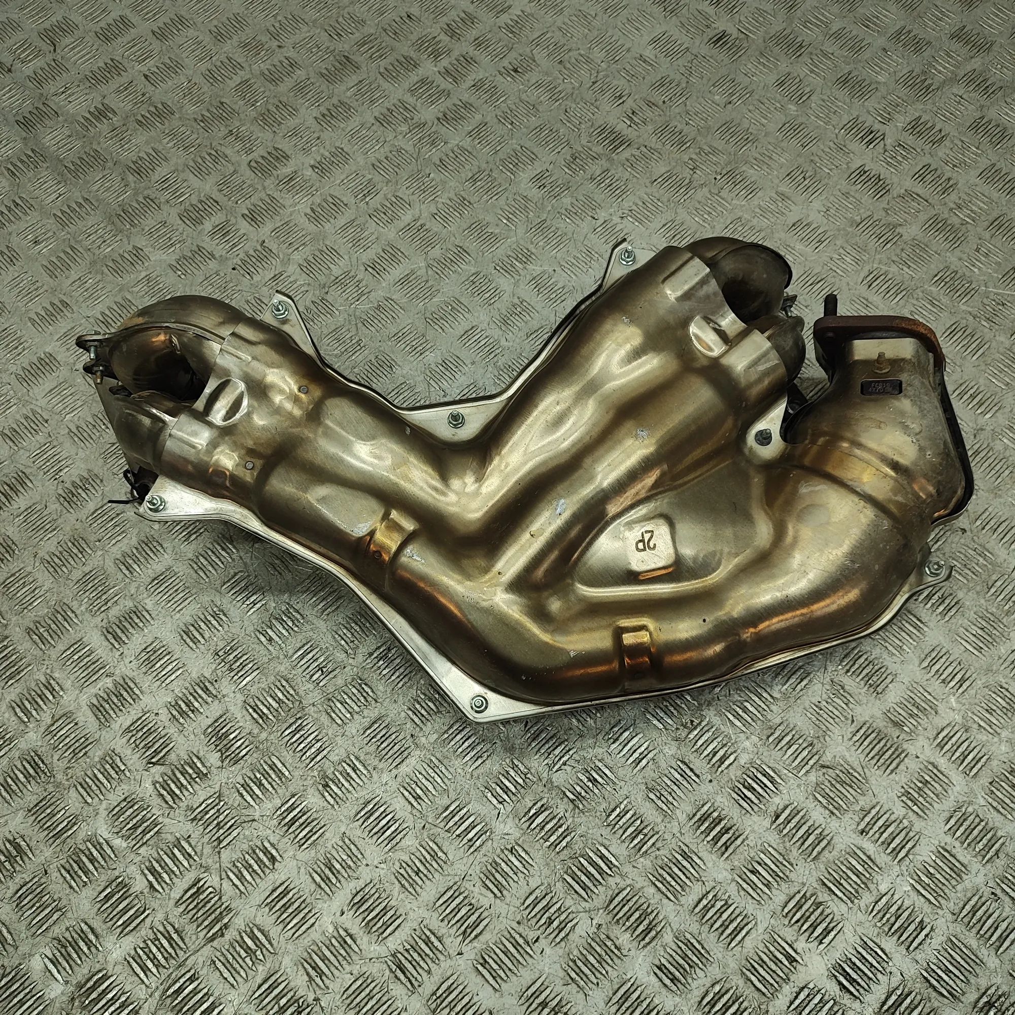 Toyota GR Supra выпускной коллектор SU003-10579 Exhaust Manifold TOYOTA GR (86 Coup...