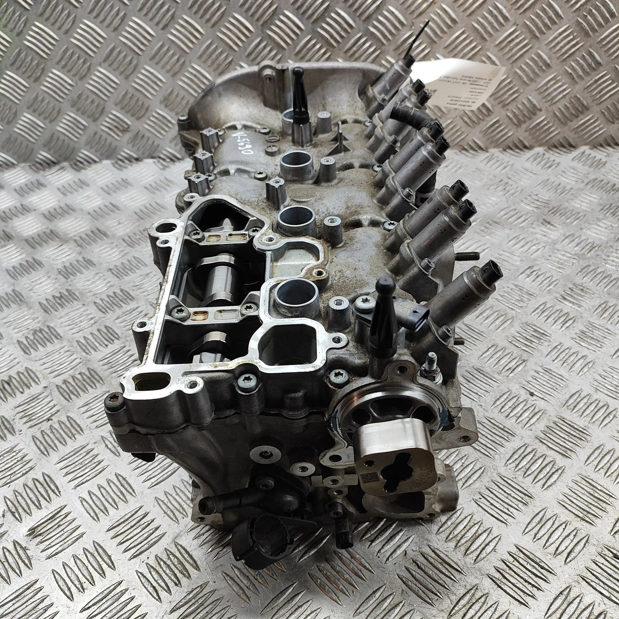 Volkswagen Golf 8 Engine Cylinder Head 06Q103403A, 06Q109087C Engine Cylinder Head VW ...