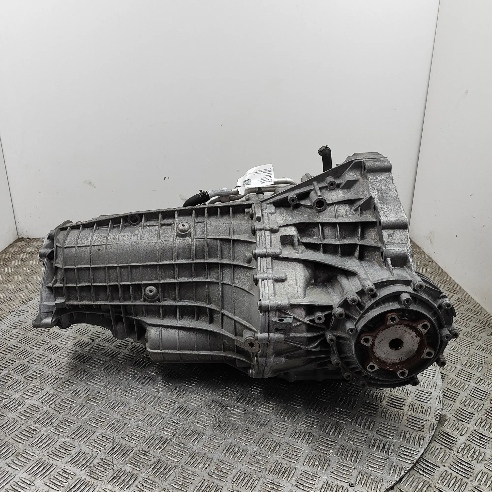 Audi Q5 (8R) Gearbox SJF Gearbox AUDI Q5 (FY) (2016-...)

Part codes...
