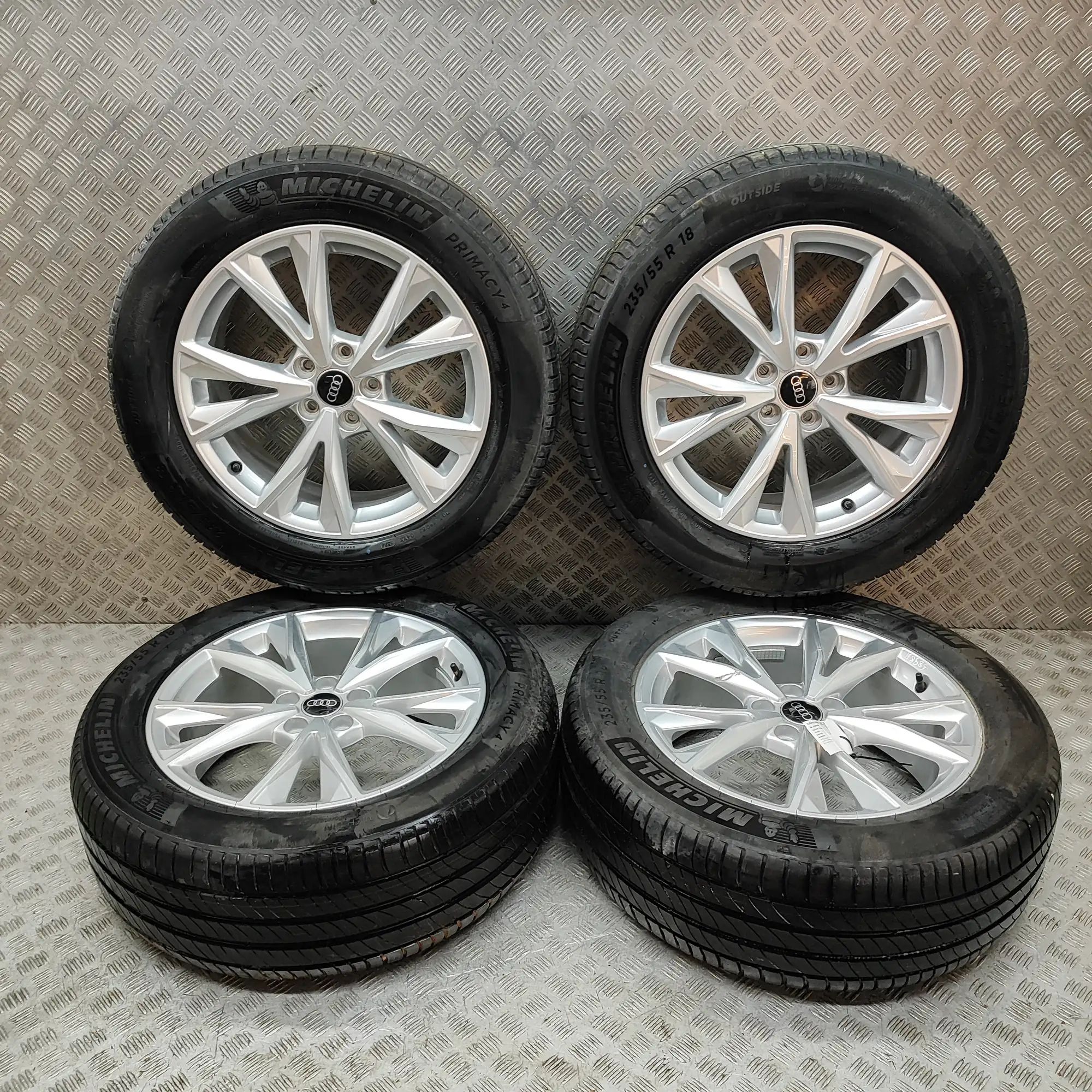 Audi Q3 (F3) Alloy Wheel Set 83A601025AR Alloy Wheel Set AUDI Q3 (F3) (2018-...