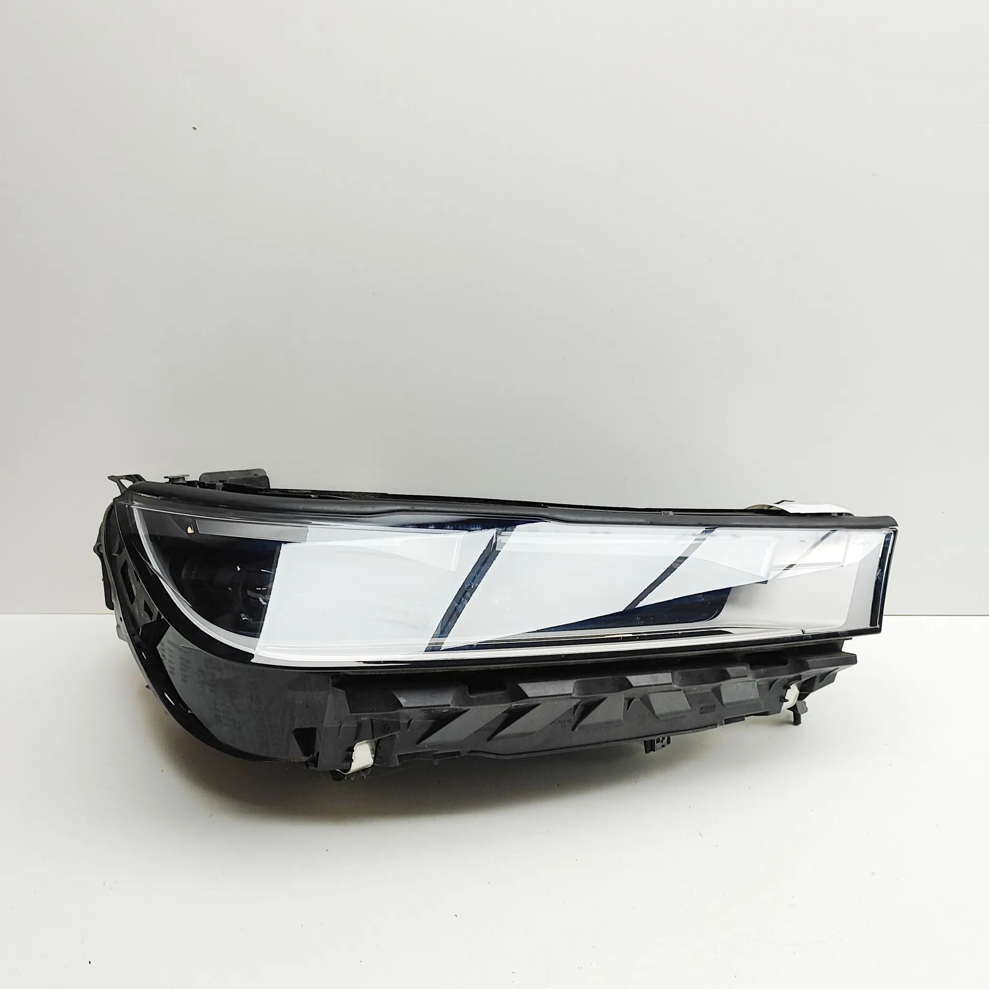 BMW iX (I20) Front Right Headlight 9851804 Front Right Headlight BMW IX (I20) (202...