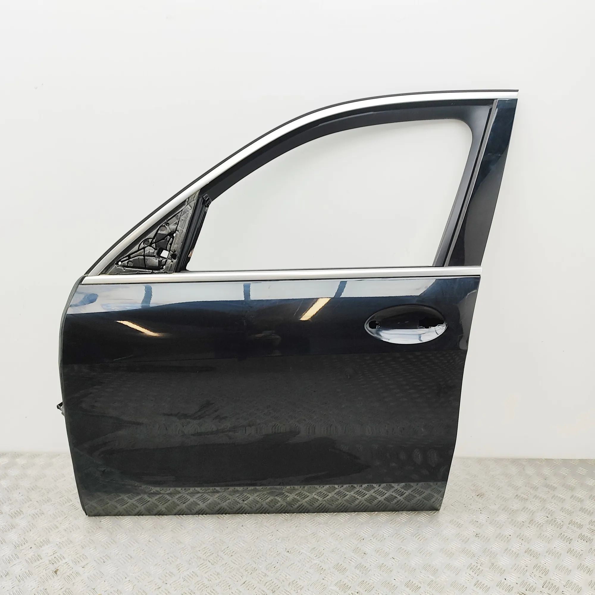 BMW X5 (G05) Front Left Door 8738551 Front Left Door BMW X5 (G05) (2018-...)...