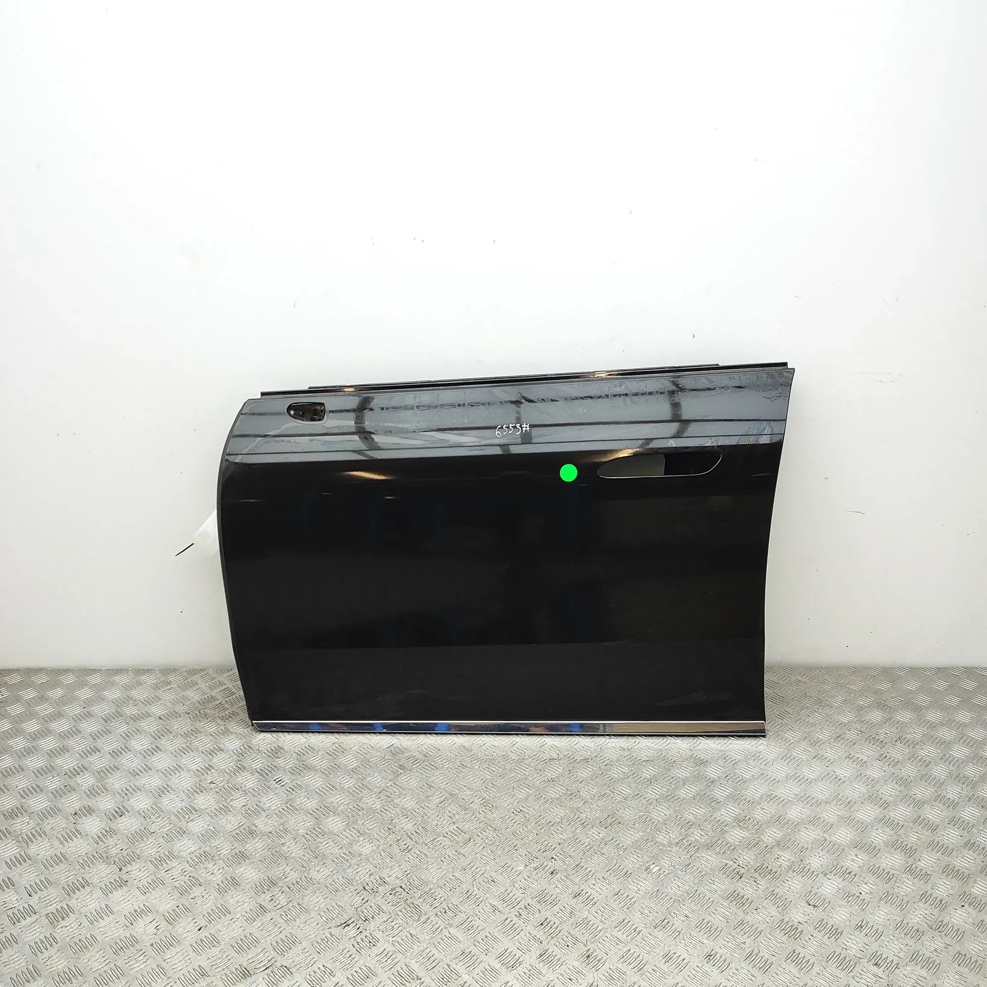 Mercedes-Benz EQS (V297 / X296) Front Left Door A2977222500 Front Left Door MERCEDES-BENZ EQS (...