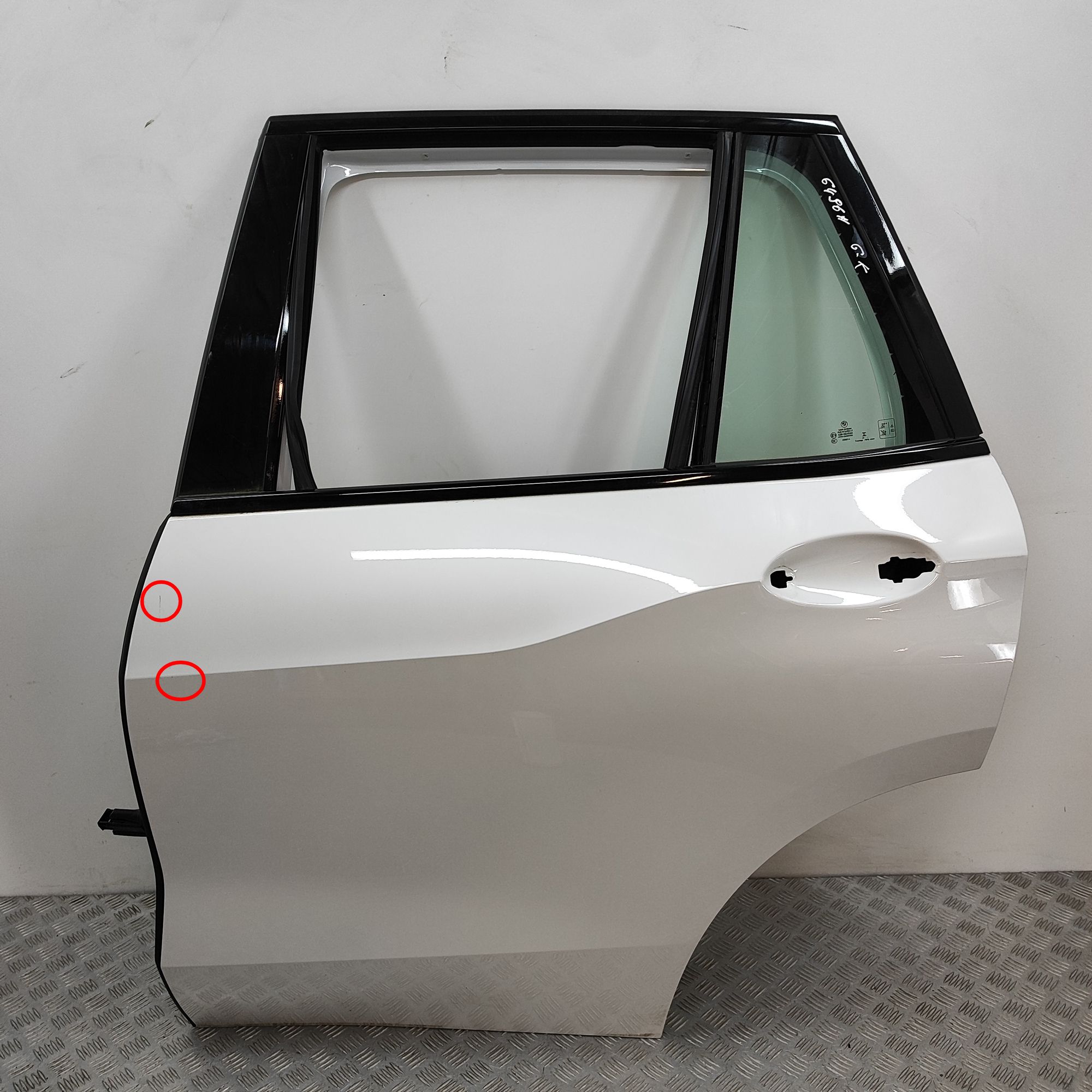 BMW X5 (G05) Rear Left Door 2642779 Rear Left Door BMW X5 (G05) (2018-...)
...