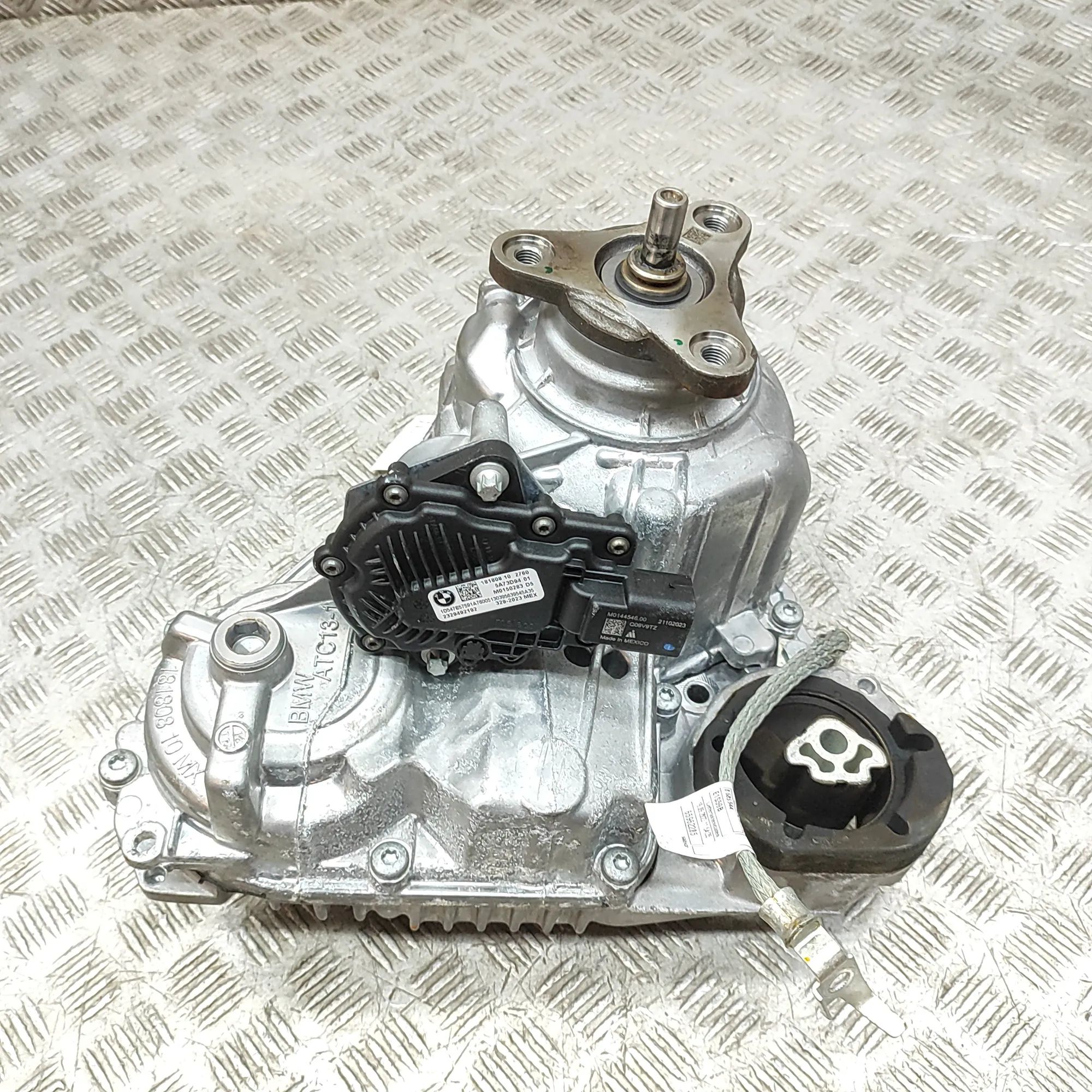 BMW X5 (G05) Jakovaihteisto 5A73D94, M0150283, 7889767 Transfer Box BMW X5 ...