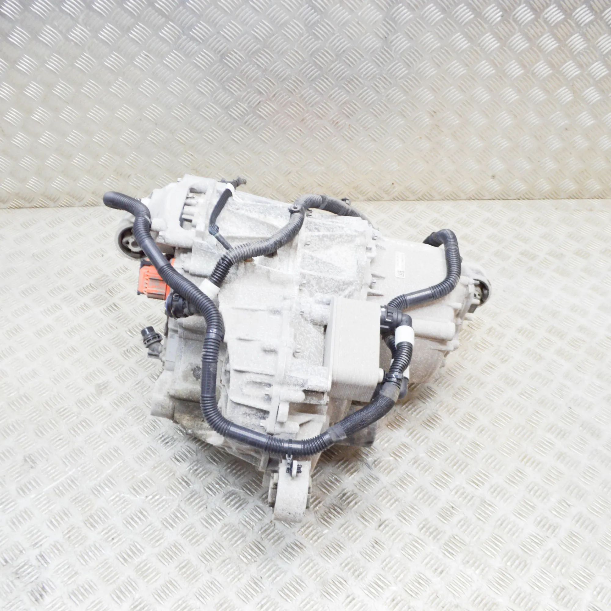 Tesla Model Y Electric motor EV 1085693-20-F, 1096215-00-C, 1587780-00-A Electr...