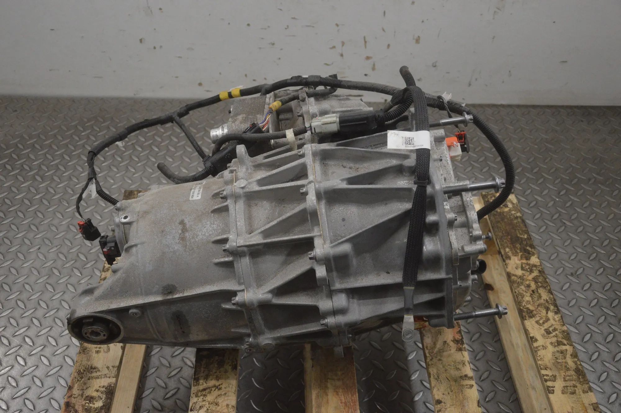 Tesla Model Y Electric motor EV 1085693-20-F, 1179904-25-H, 1587780-00-A Electr...
