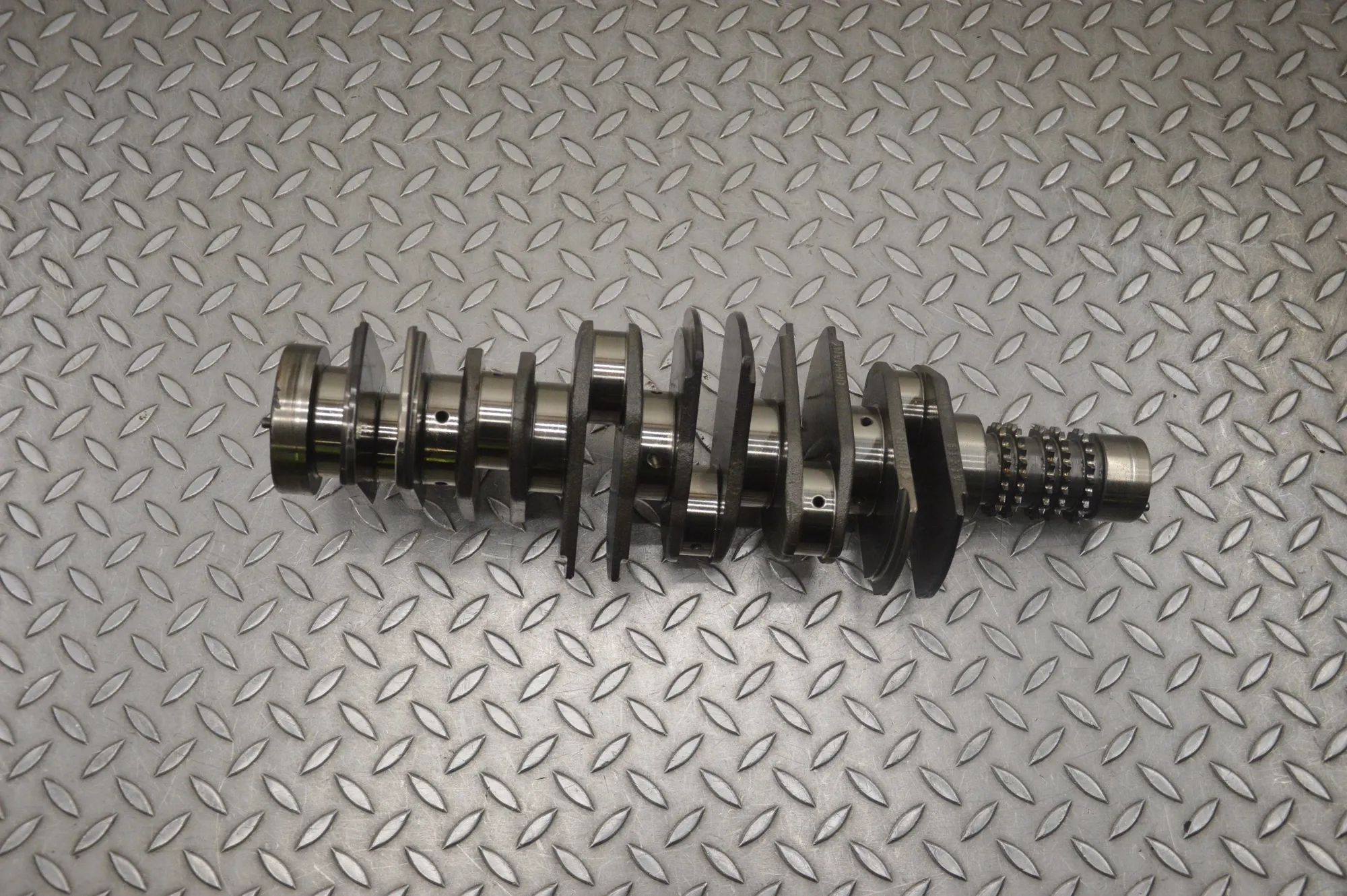 Porsche 911 (991) kampiakseli A1813, L341790, 1860R Crankshaft PORSCHE 911 (9...