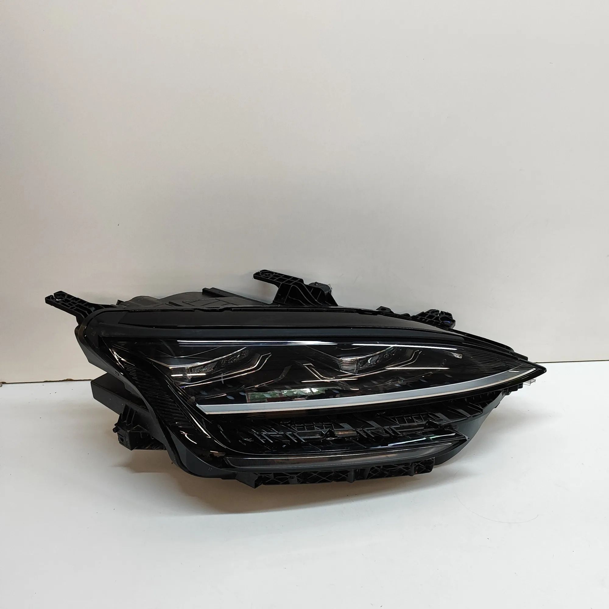 BYD Seal Front Right Headlight SA3HK-4121020B, 13856225-00 Front Right Headlig...