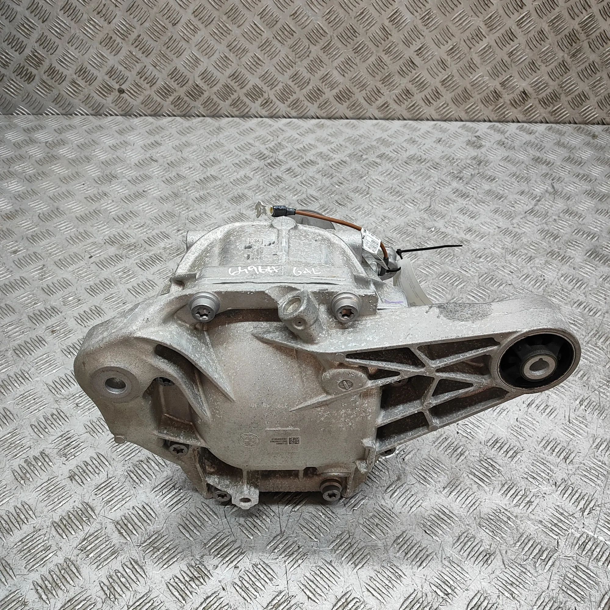 BMW X5 (G05) takatasauspyörästö 8686222 Rear Differential BMW X5 (G05) (2018-.....