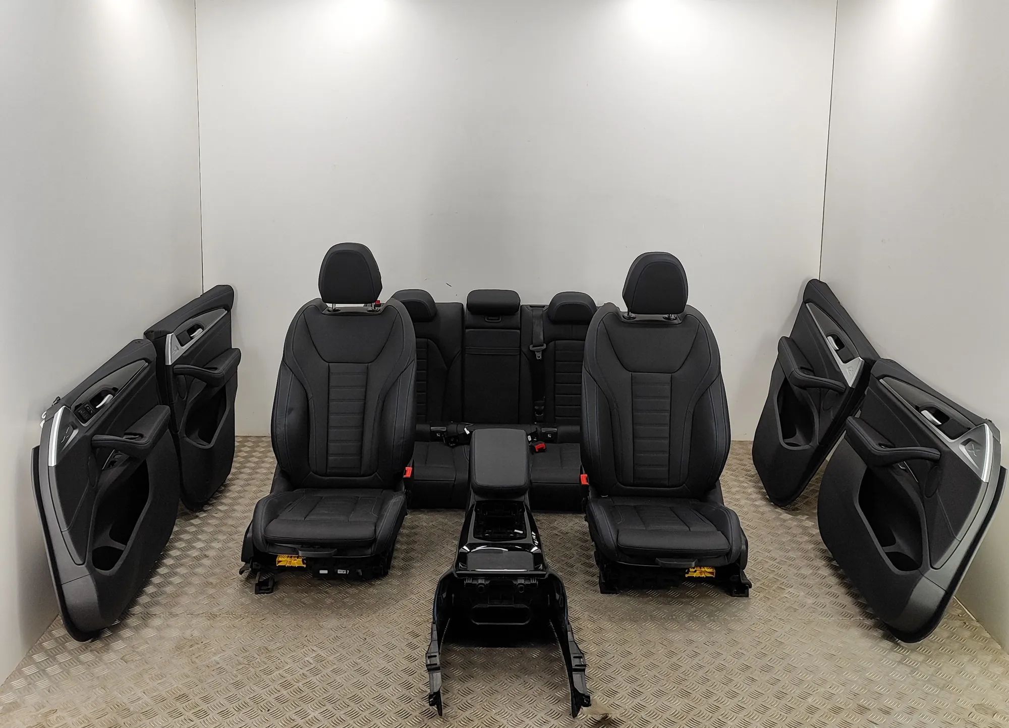 BMW X3 / iX3 (G01) Interior Seats W/ Door Cards Kit 5A1C4B4, 5A1C4B3, R23E218, 5A4F745, 5A4F746, 5A...