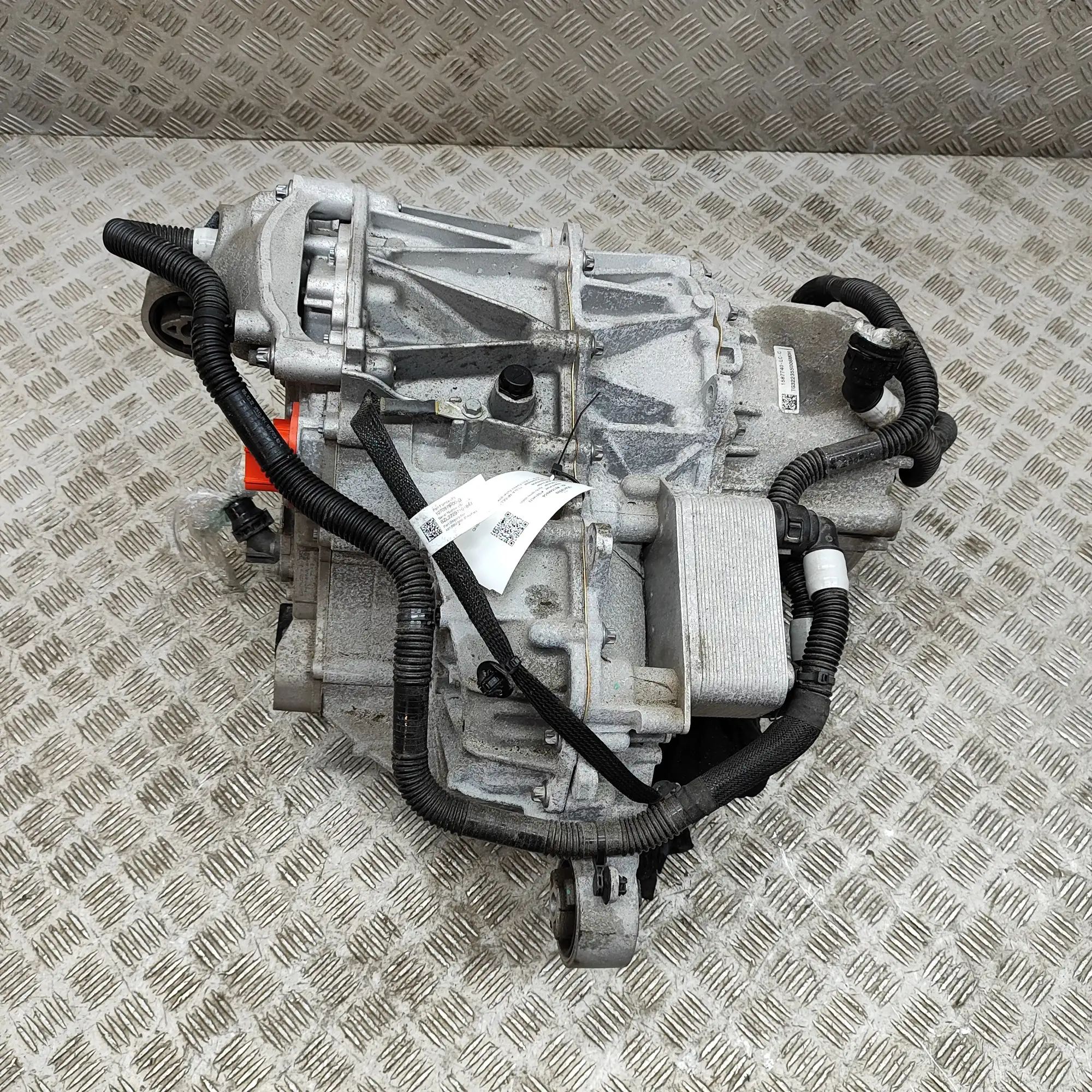 Tesla Model Y Electric motor EV 1085693-20-F, 1587740-LC-C Electric motor EV TE...