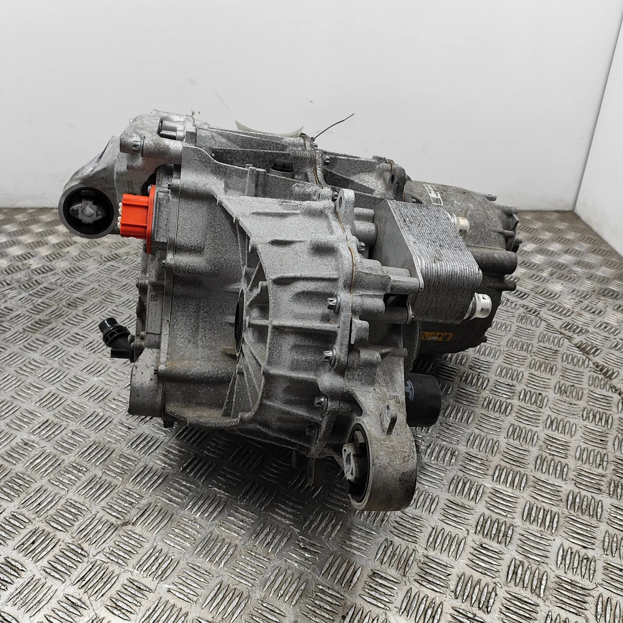 Tesla Model Y Electric motor EV 1555511-00-C, 1085693-20-F, 1117428-00-C, 15877...