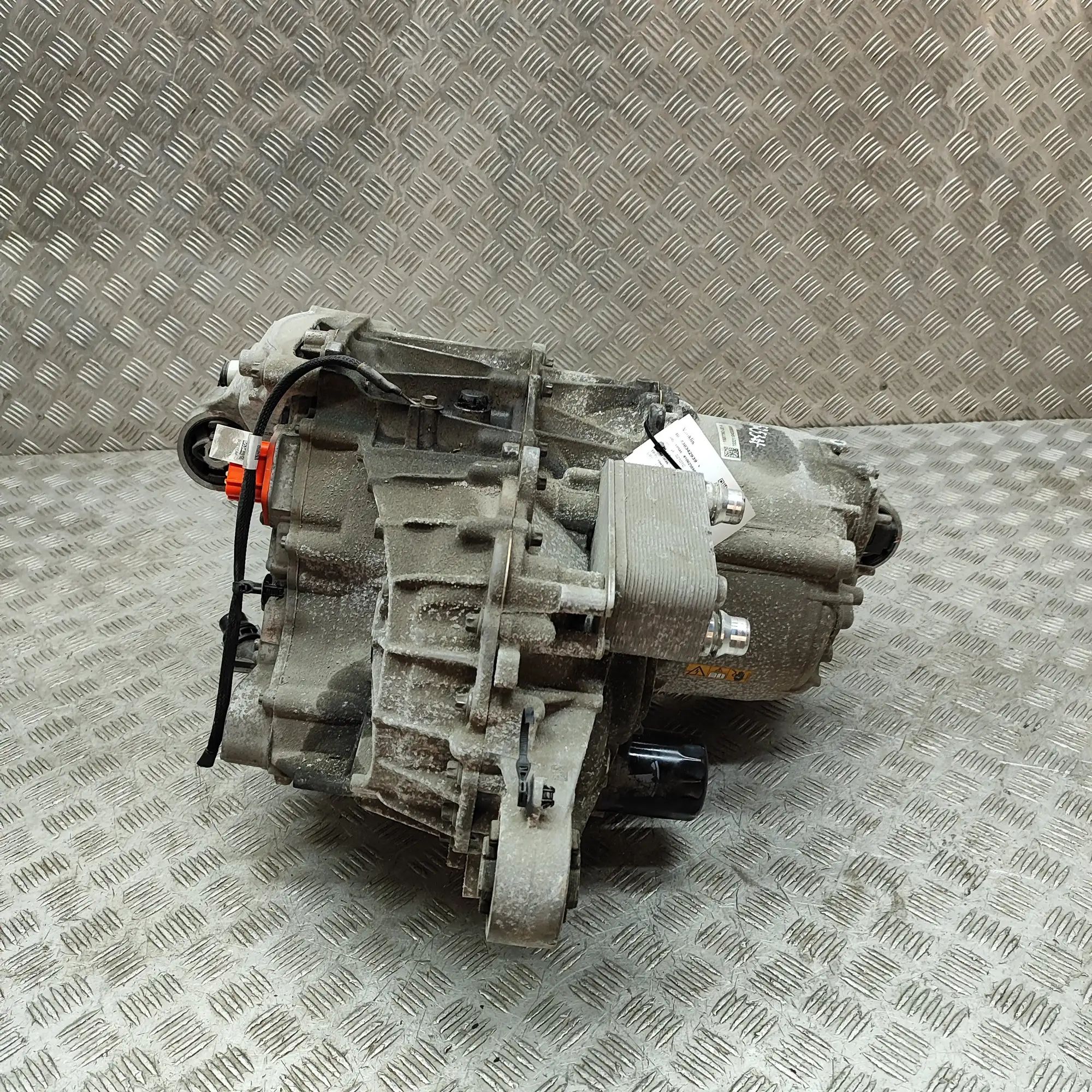 Tesla Model Y Electric motor EV 1085693-20-F, P1085693-20-F, 1117428-00-C, P111...