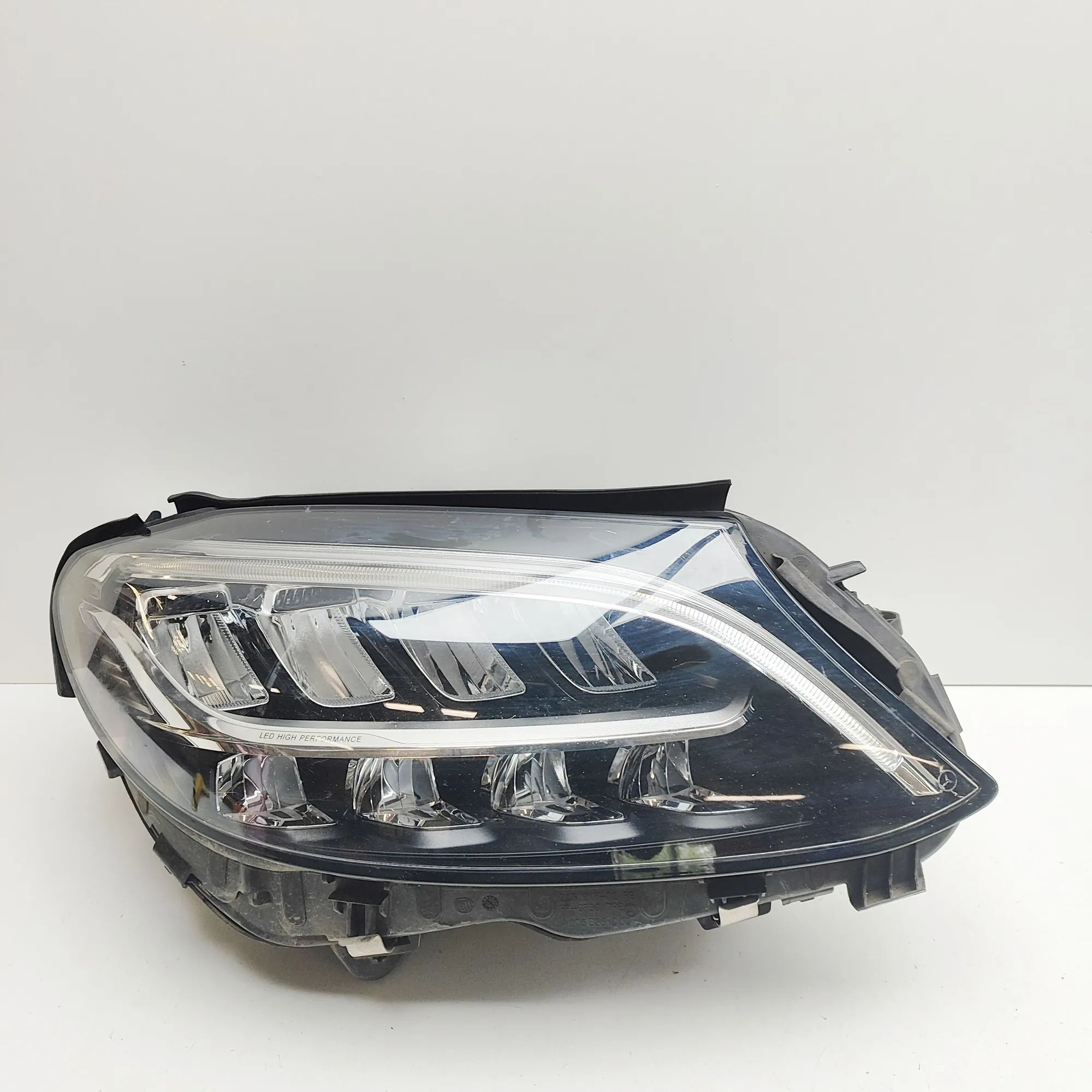 Mercedes-Benz A (W176) Front Right Headlight A2059068205 Front Right Headlight MERCEDES-BENZ...