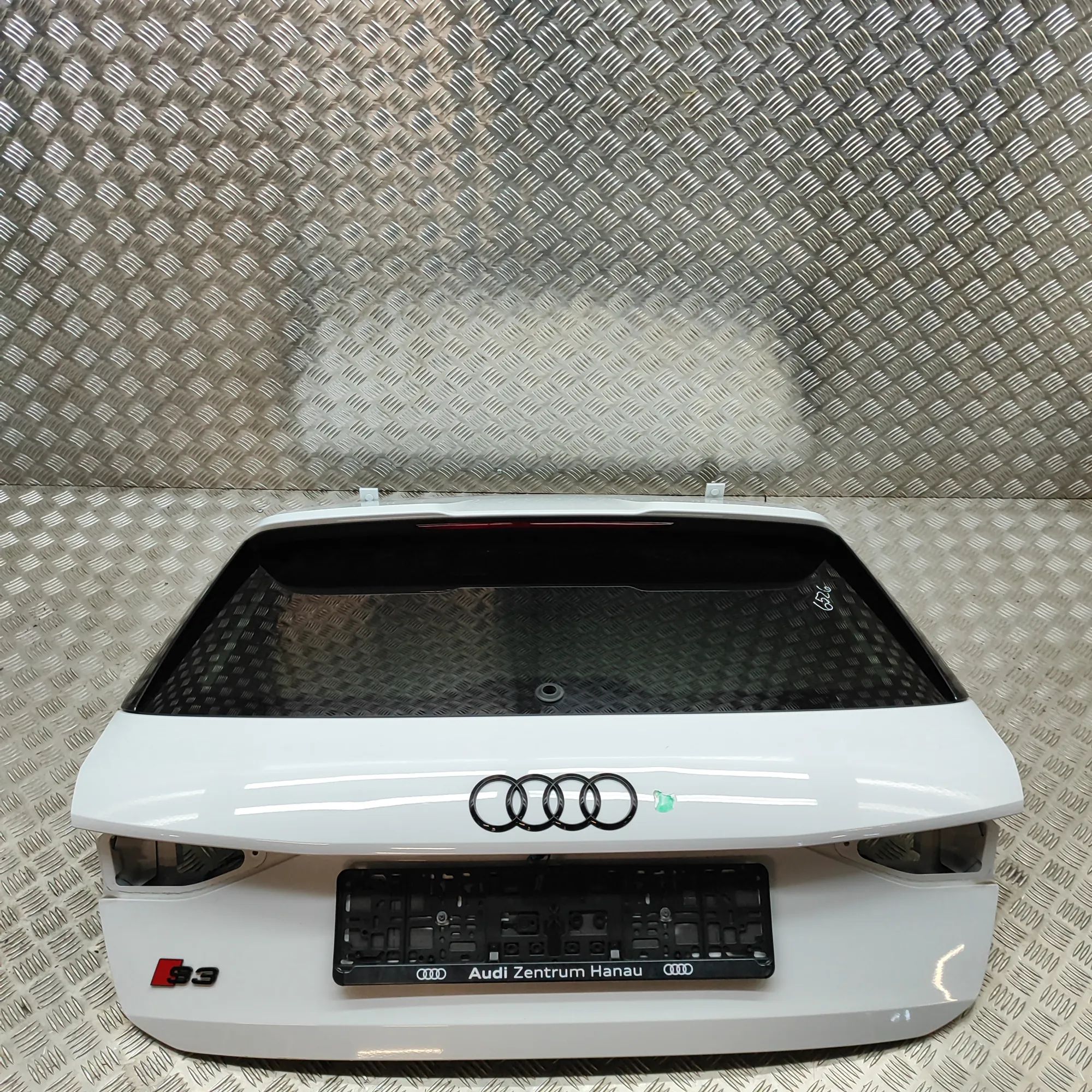 Audi A3 (8Y)  Tailgate Bootlid 8Y4827025, 8Y4845501APK5, 8Y4845501A, 8Y4845501...