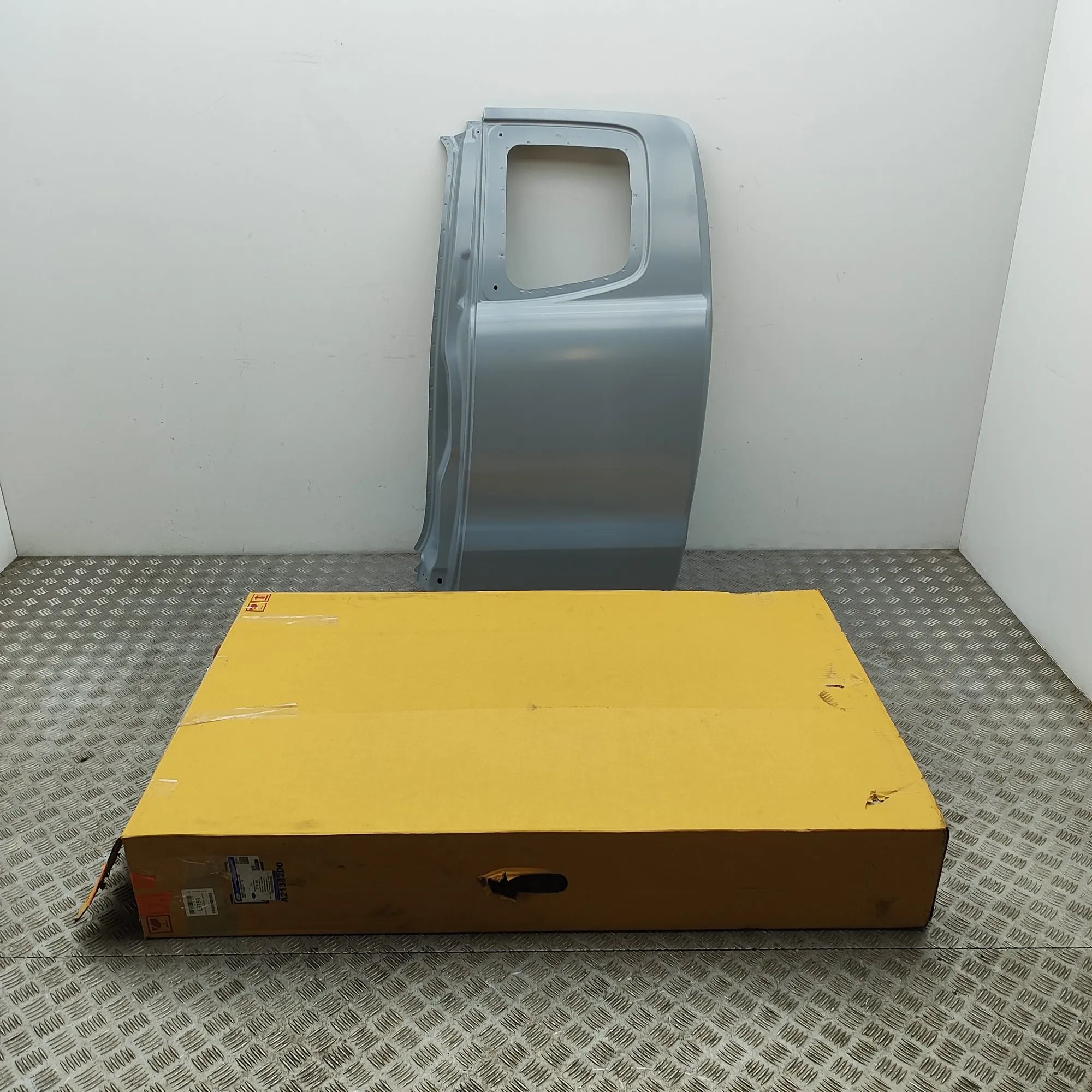 Ford Ranger Rear Left Door 2174339, AB3Z-2124623-B, AB39-2124603-AC, AB39-...