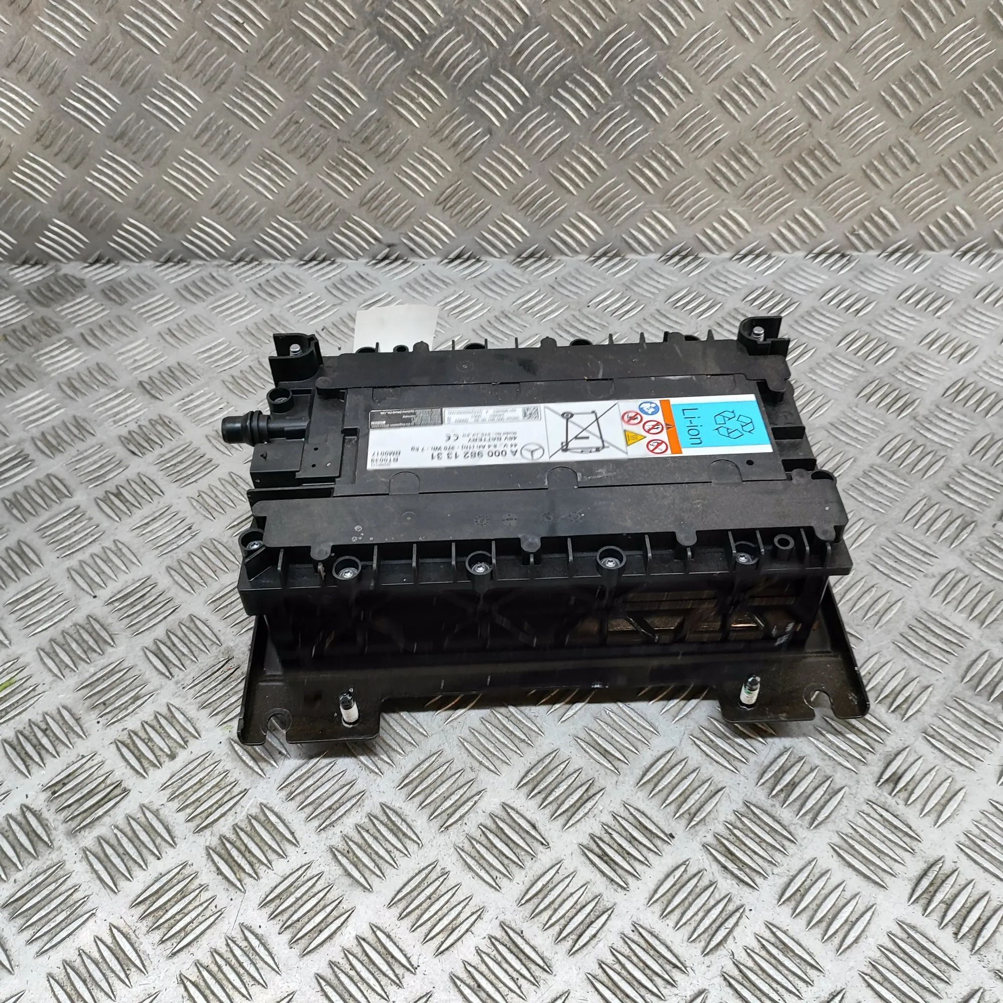 Mercedes-Benz CLA (C118) akku A0009821331 Battery MERCEDES-BENZ CLA (Coupe C1...