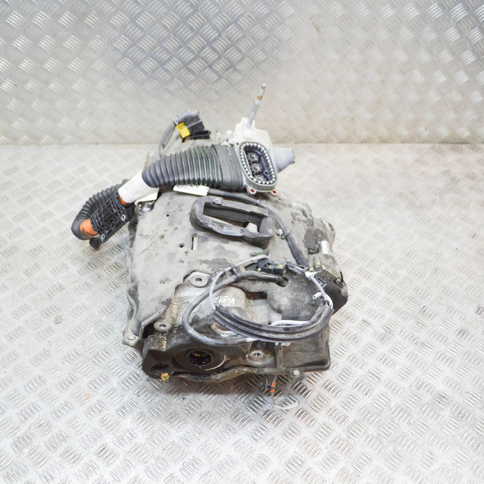 Jaguar I-Pace Electric motor EV J9D3-14K192-AC, J9D3-14E190-AC Electric motor E...