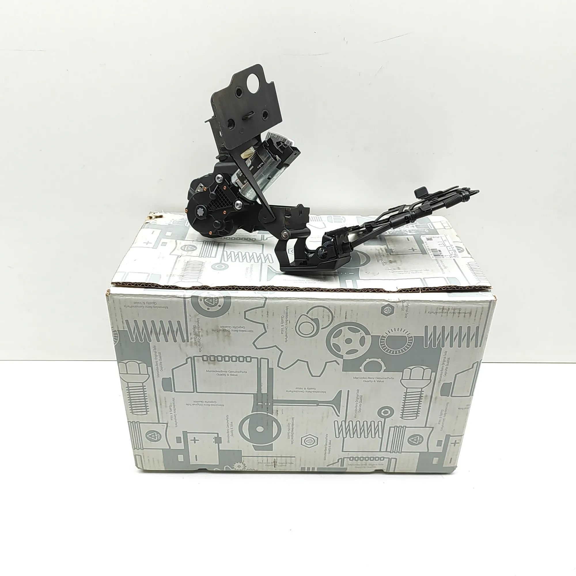 Mercedes-Benz G (W463) Roof Folding Mechanism A1907701000 Roof Folding Mechanism MERCEDES-BEN...