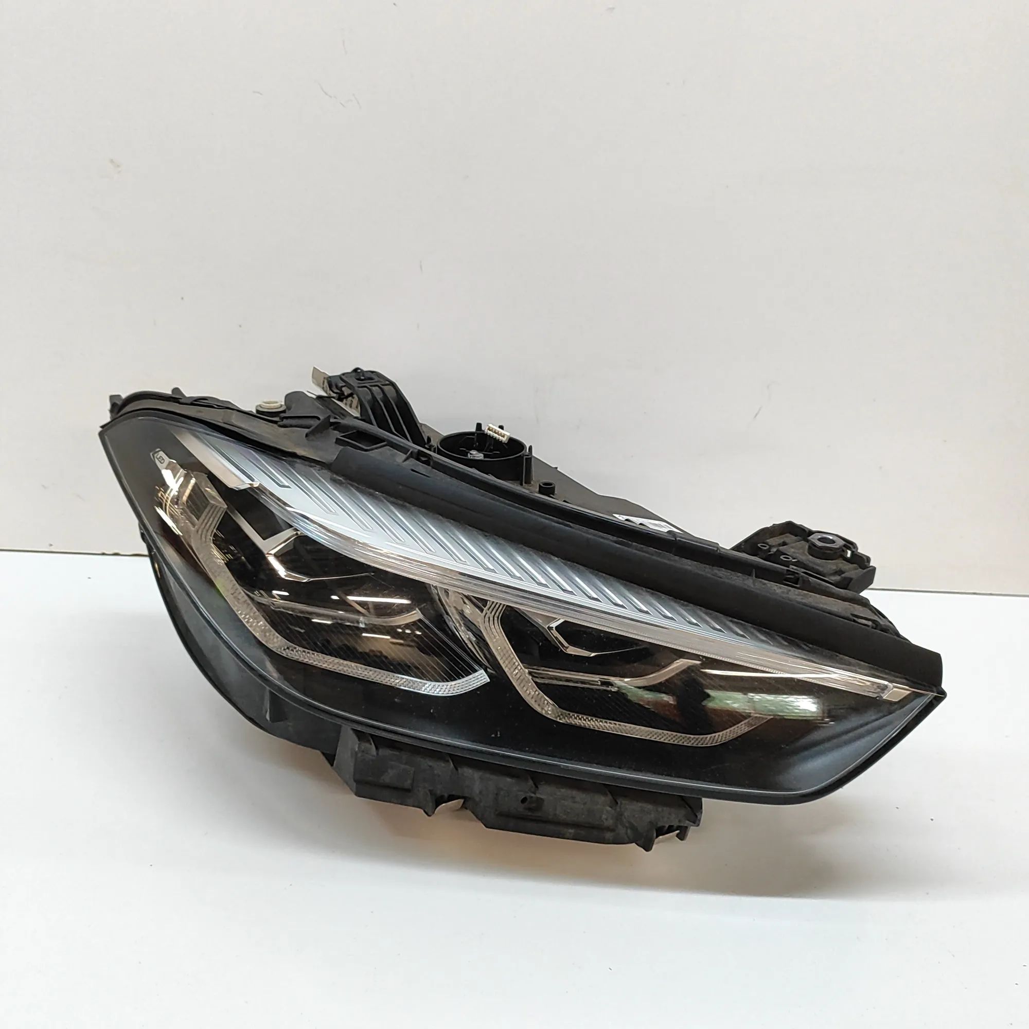 BMW 8 (G15) Front Right Headlight 8739602 Front Right Headlight BMW 8 SERIES (Gra...