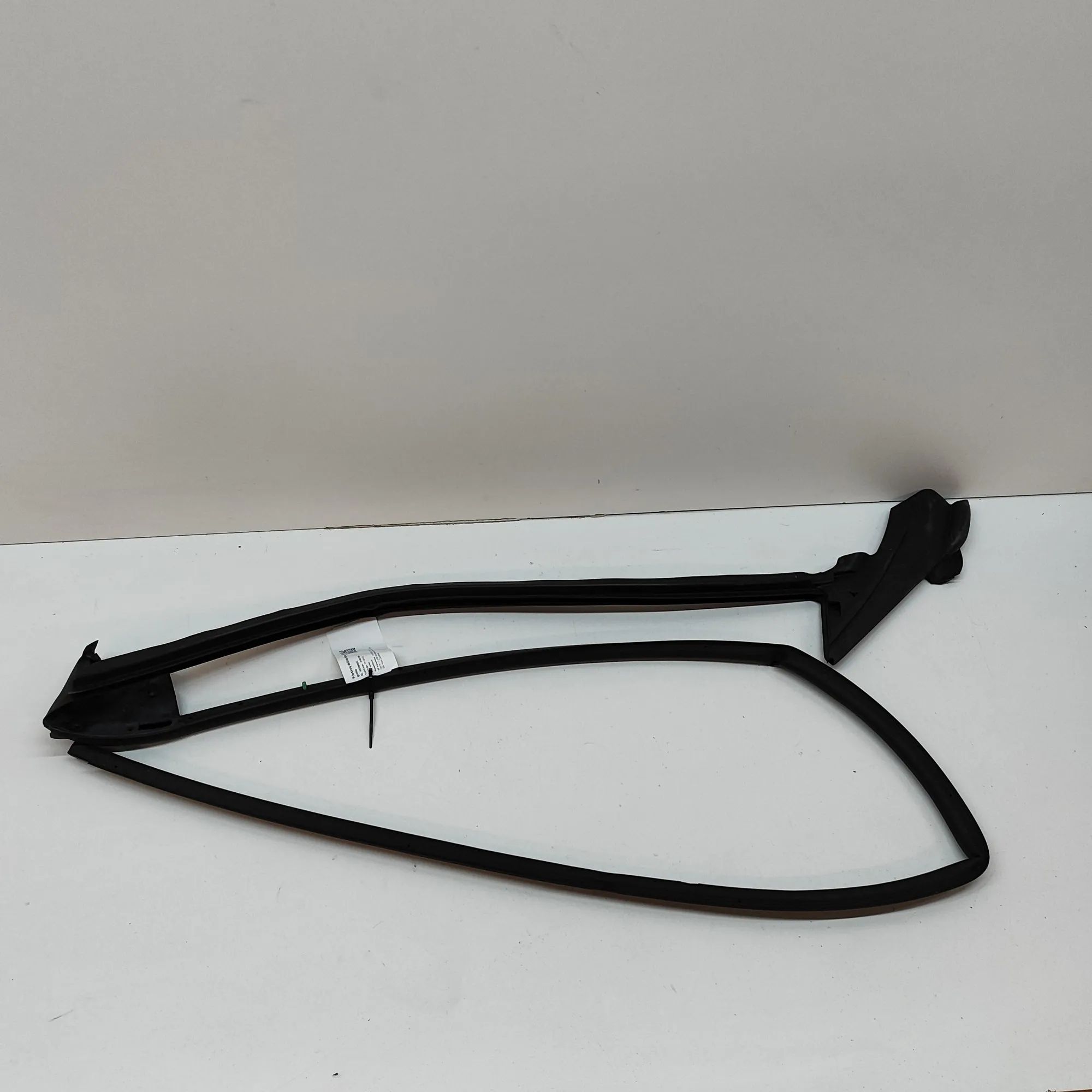 Porsche 911 (992) Front Right Door Seal Rubber 992.837.640, 992837640 Front Right Door Seal Ru...
