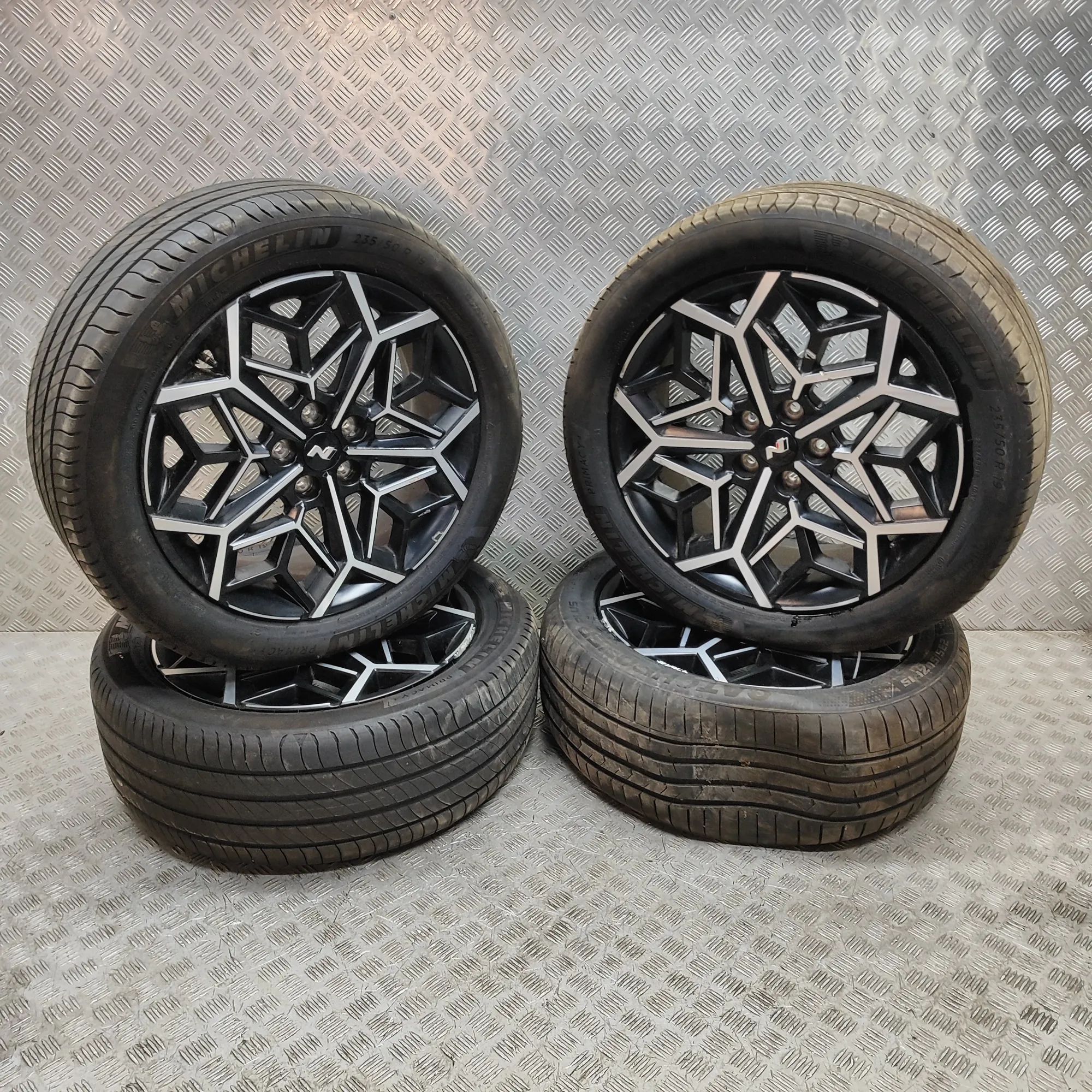 Hyundai Tucson Alloy Wheel Set 52910-N7400 Alloy Wheel Set HYUNDAI TUCSON (NX4...