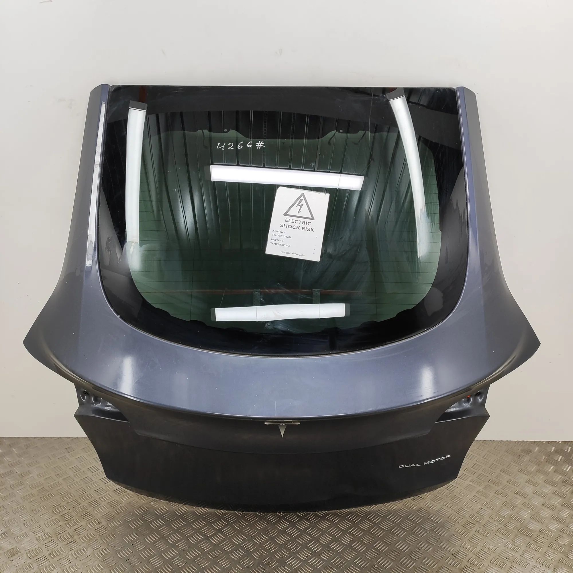 Tesla Model Y Tailgate Bootlid 1493410-EC-A, 1632486-00-B Tailgate Bootlid TES...