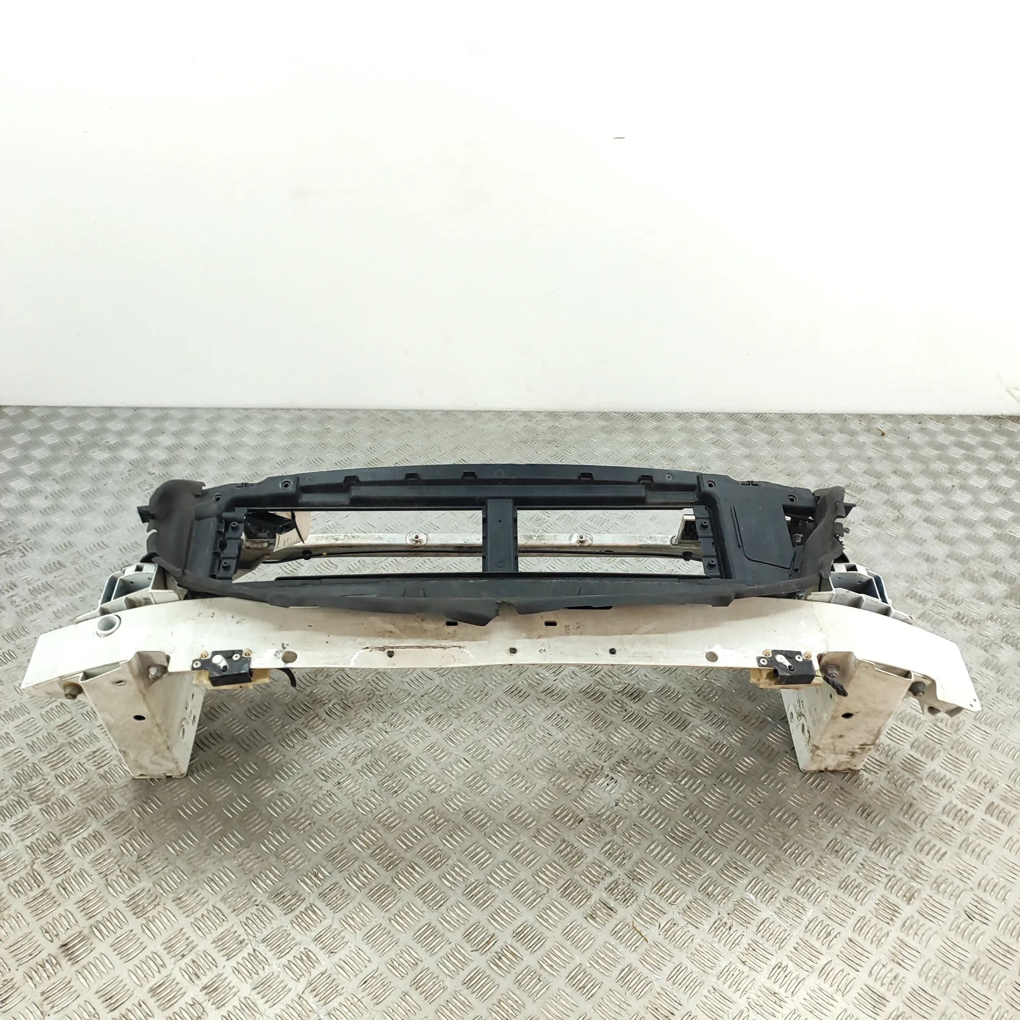 Volvo S60 Slam Panel Frame Upper Part 32405270, 32244775 Slam Panel Frame Upper Part ...