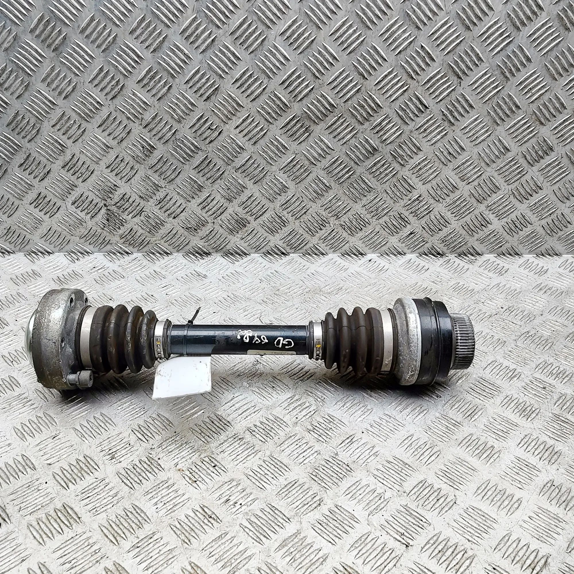 Porsche 911 (992) Rear Right Driveshaft 992501201J Rear Right Driveshaft PORSCHE 911 (9...