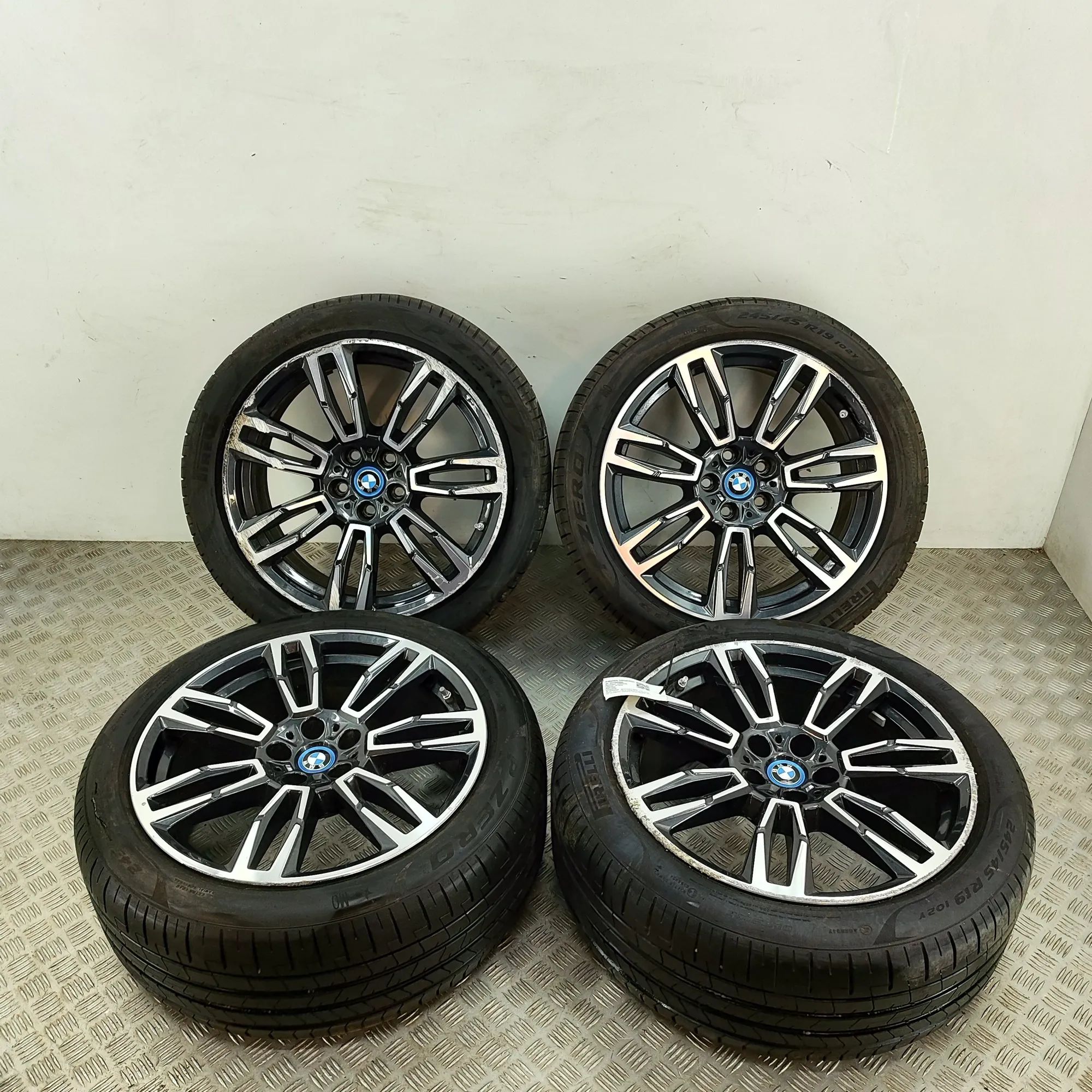BMW 5 / i5 (G60 / G61) Alloy Wheel Set 5A324E0 Alloy Wheel Set BMW 5 SERIES (G60) (202...