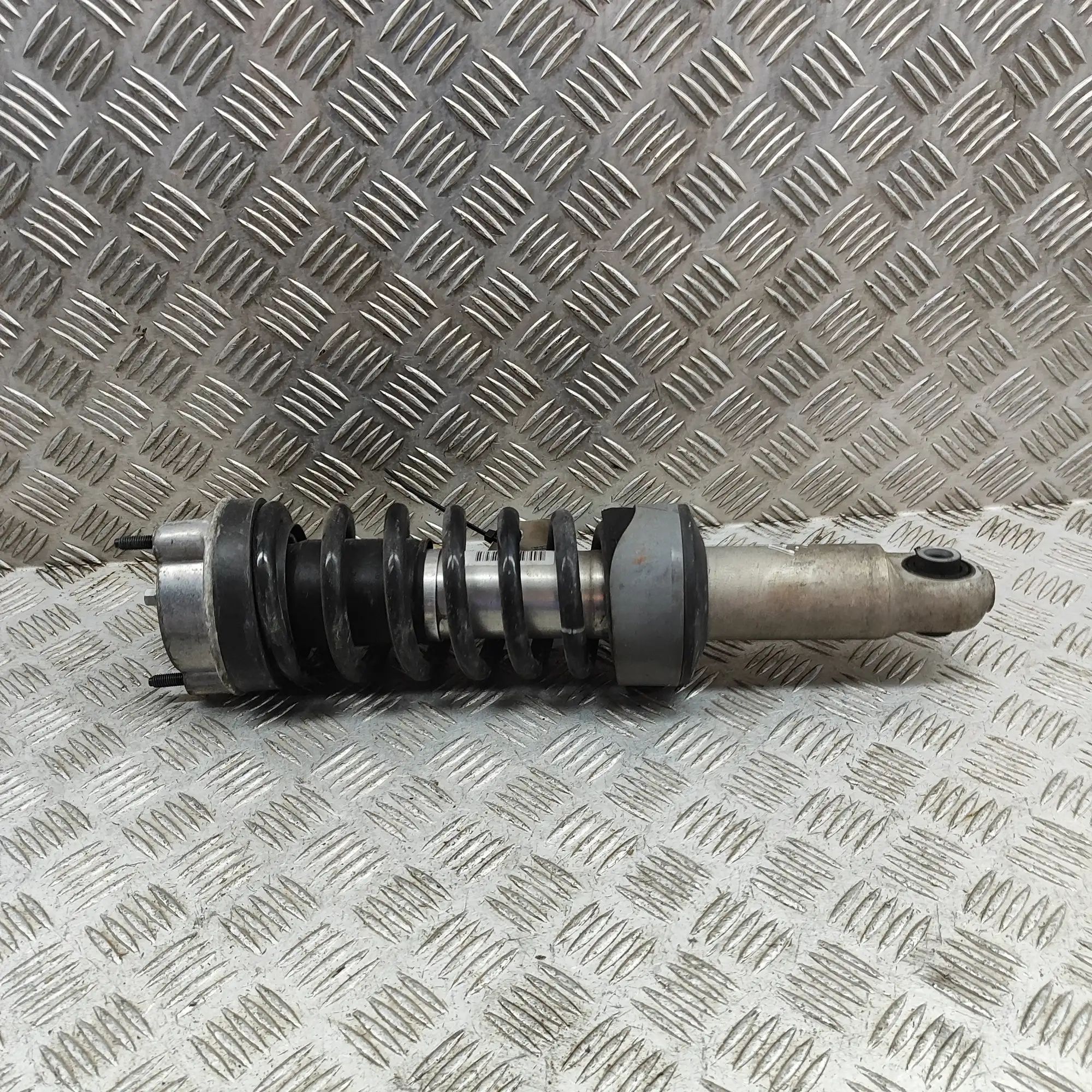 Mercedes-Benz G (W463) Front Left Shock Absorber A1903201113 Front Left Shock Absorber MERCEDES-...