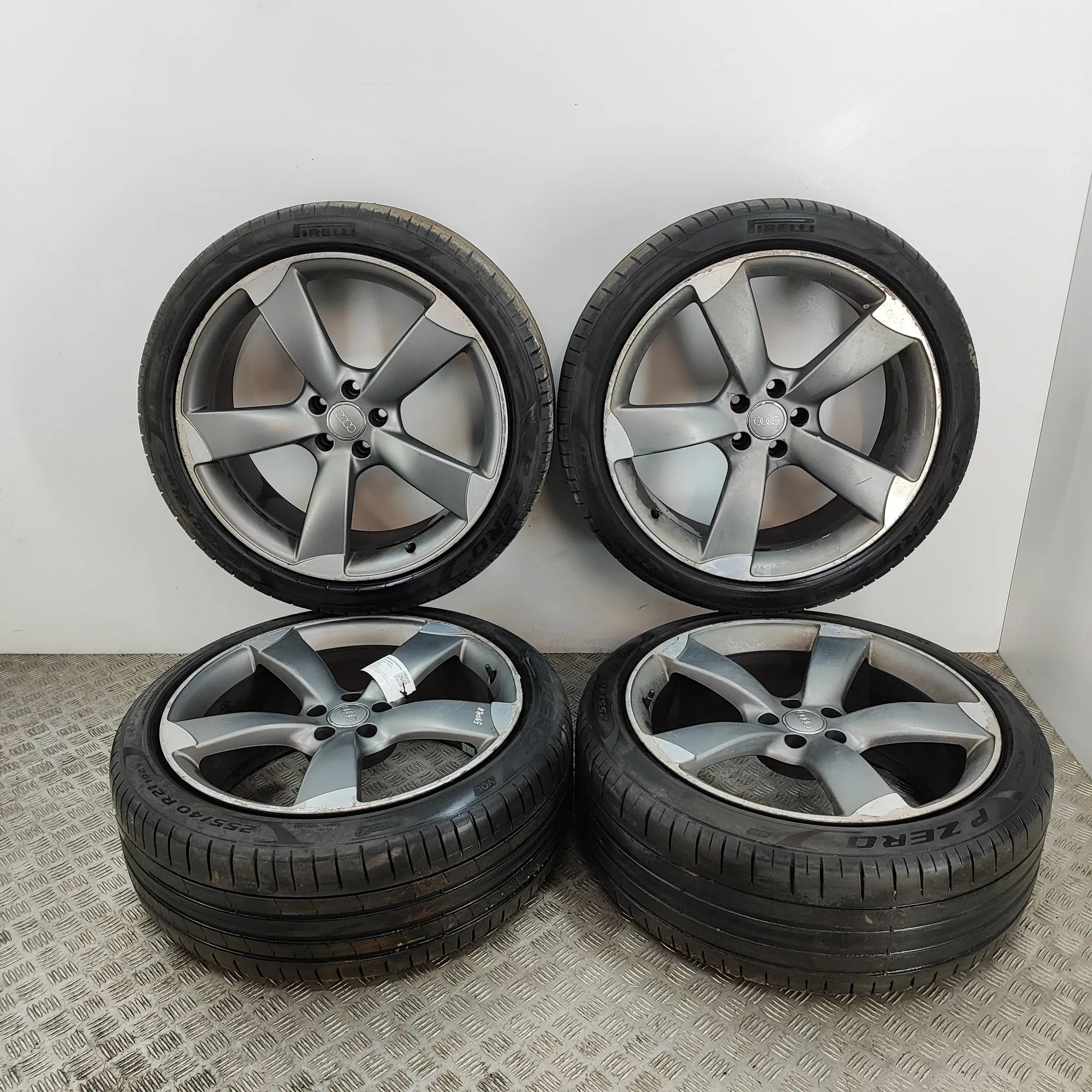 Audi A8 (D4) Alloy Wheel Set 4H0601025BA Alloy Wheel Set AUDI A8 (D4 4H_) (2...